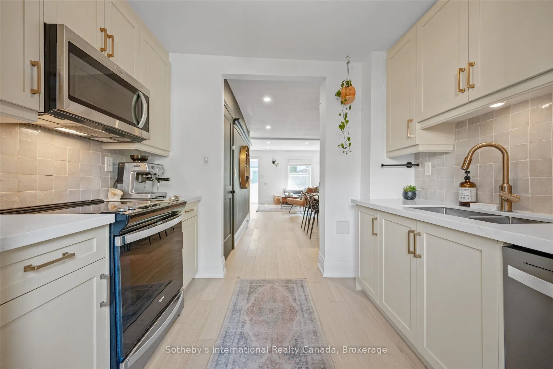 106 Hiltz Avenue