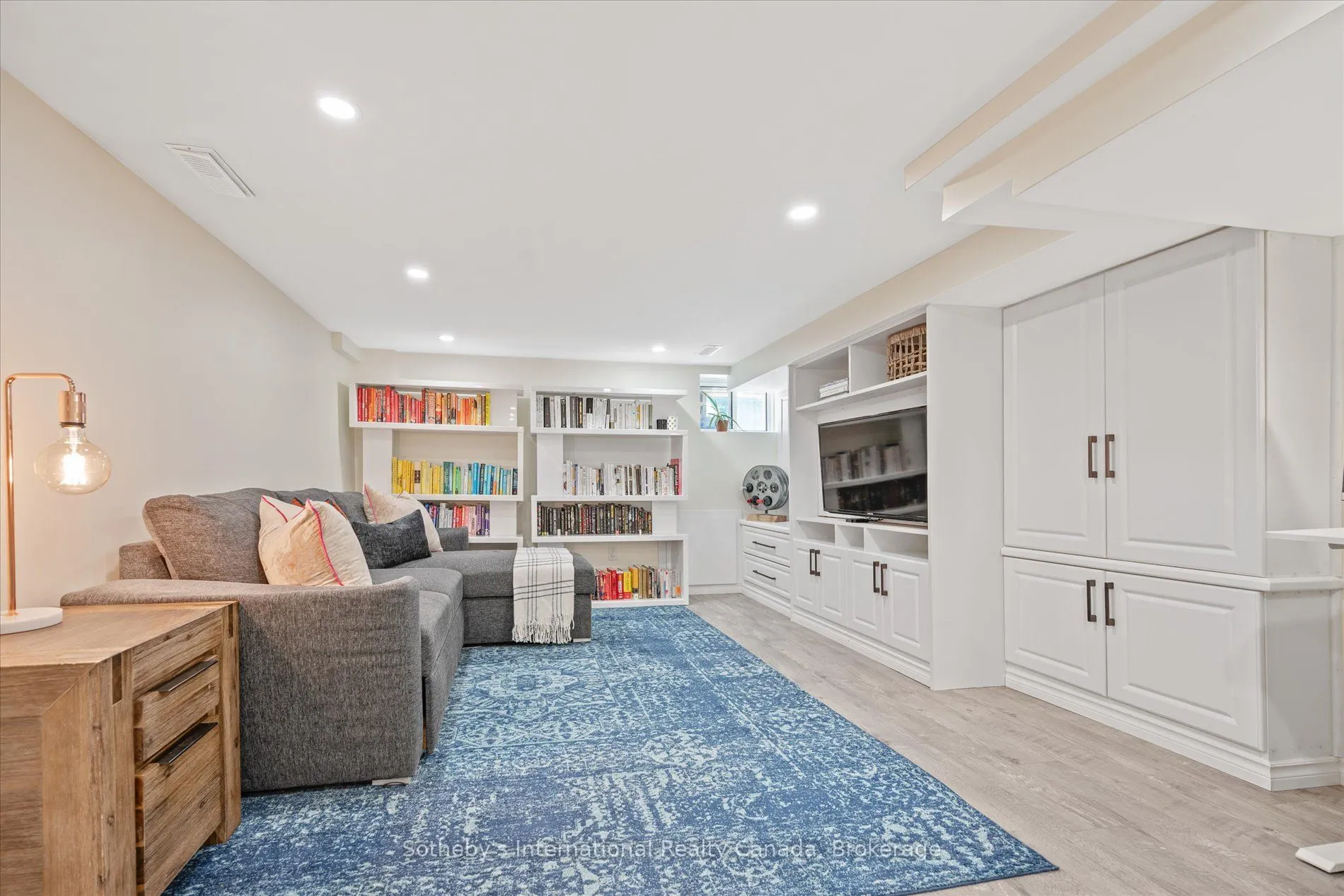 106 Hiltz Avenue