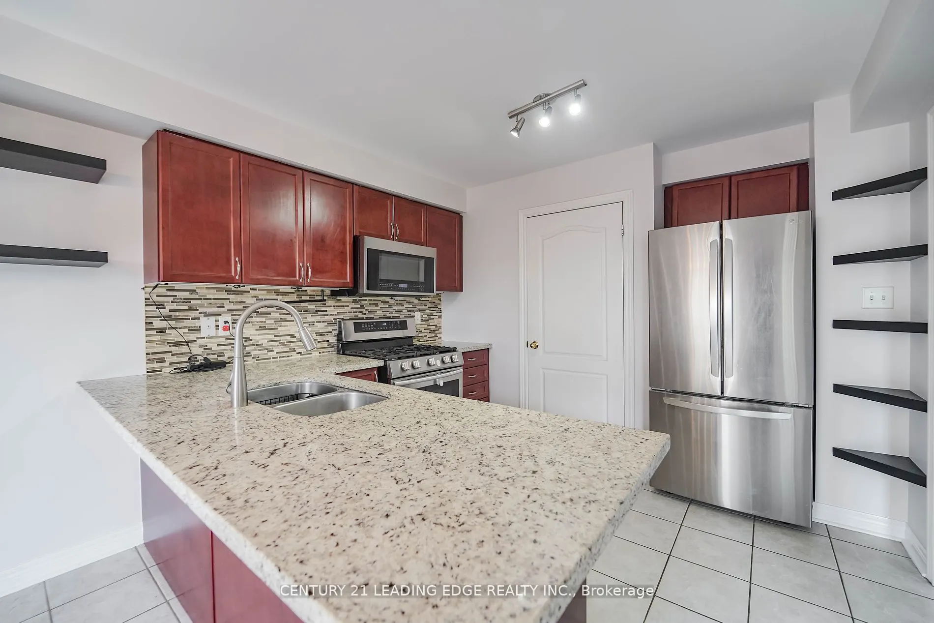 33 Dring Street