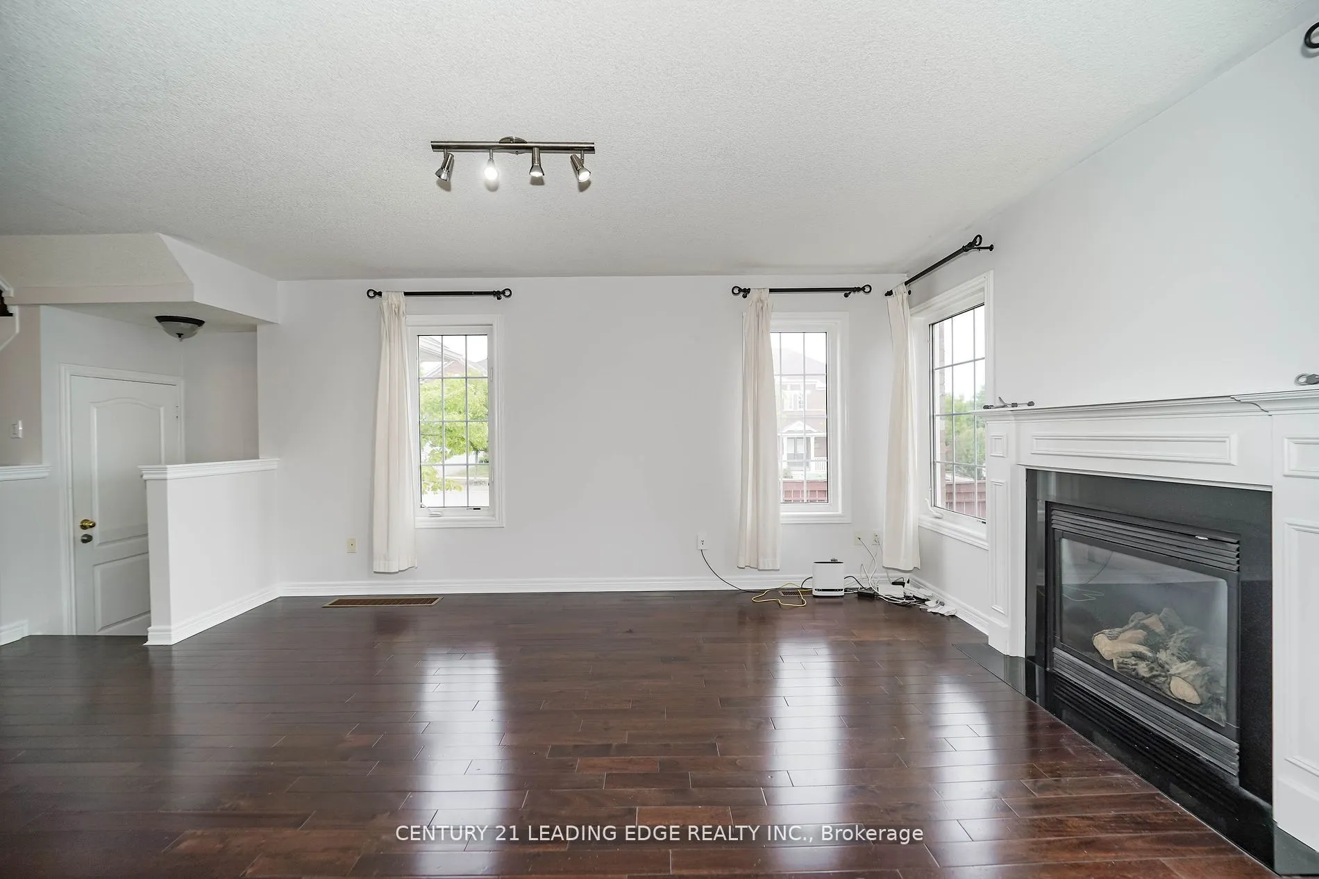 33 Dring Street