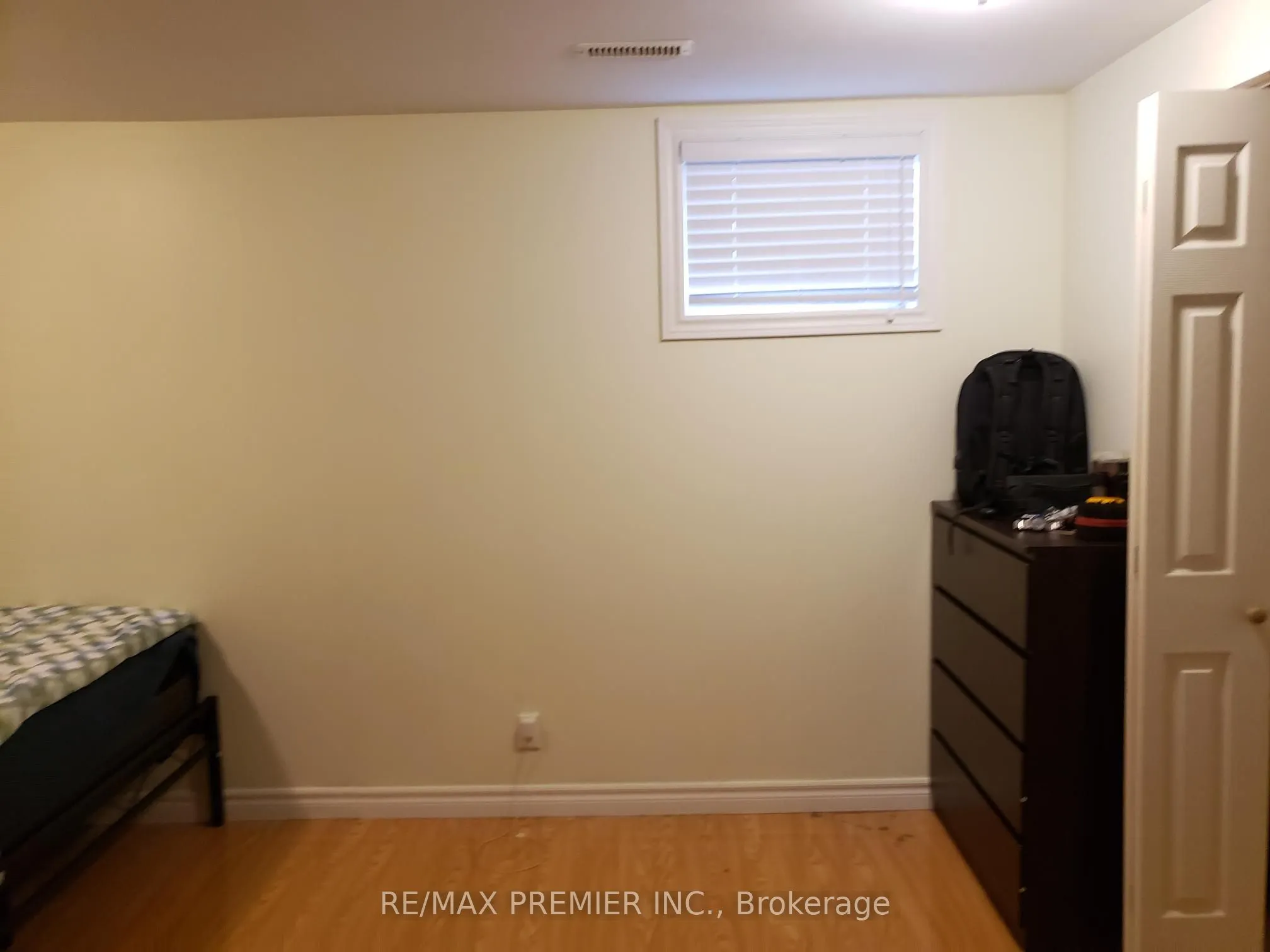 173 Dean Park Road, #LOWER