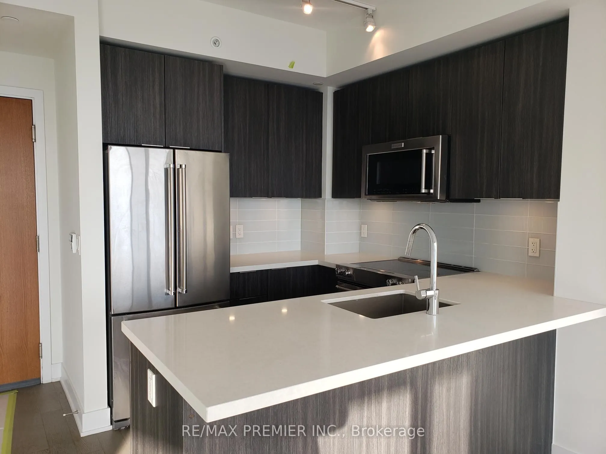 173 Dean Park Road, #LOWER