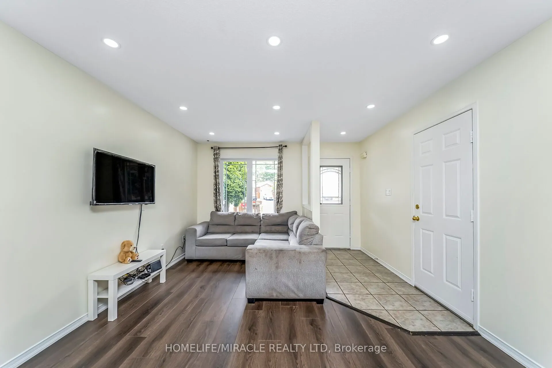 165 Tapscott Road N, #27