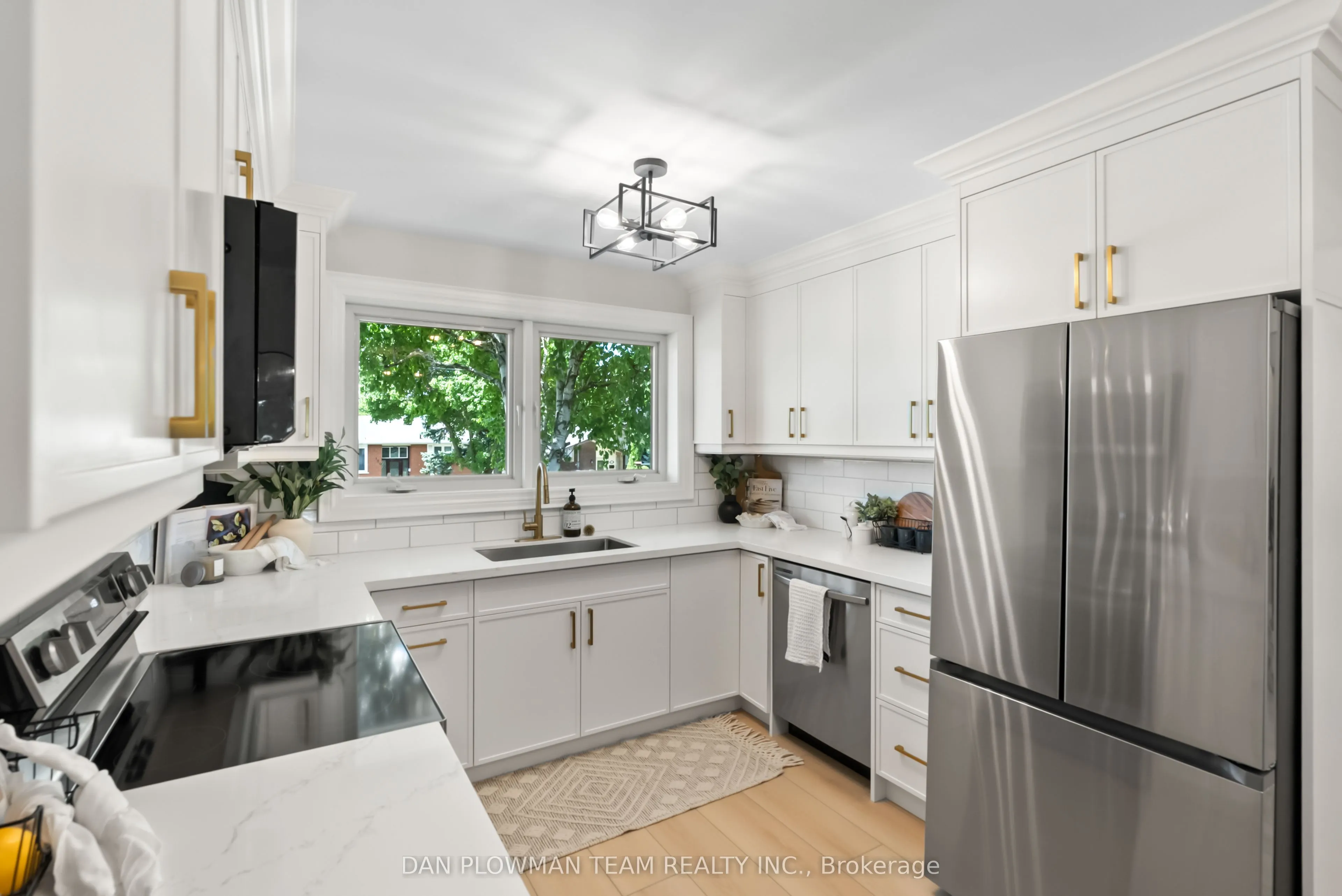 119 Thorncliffe Street