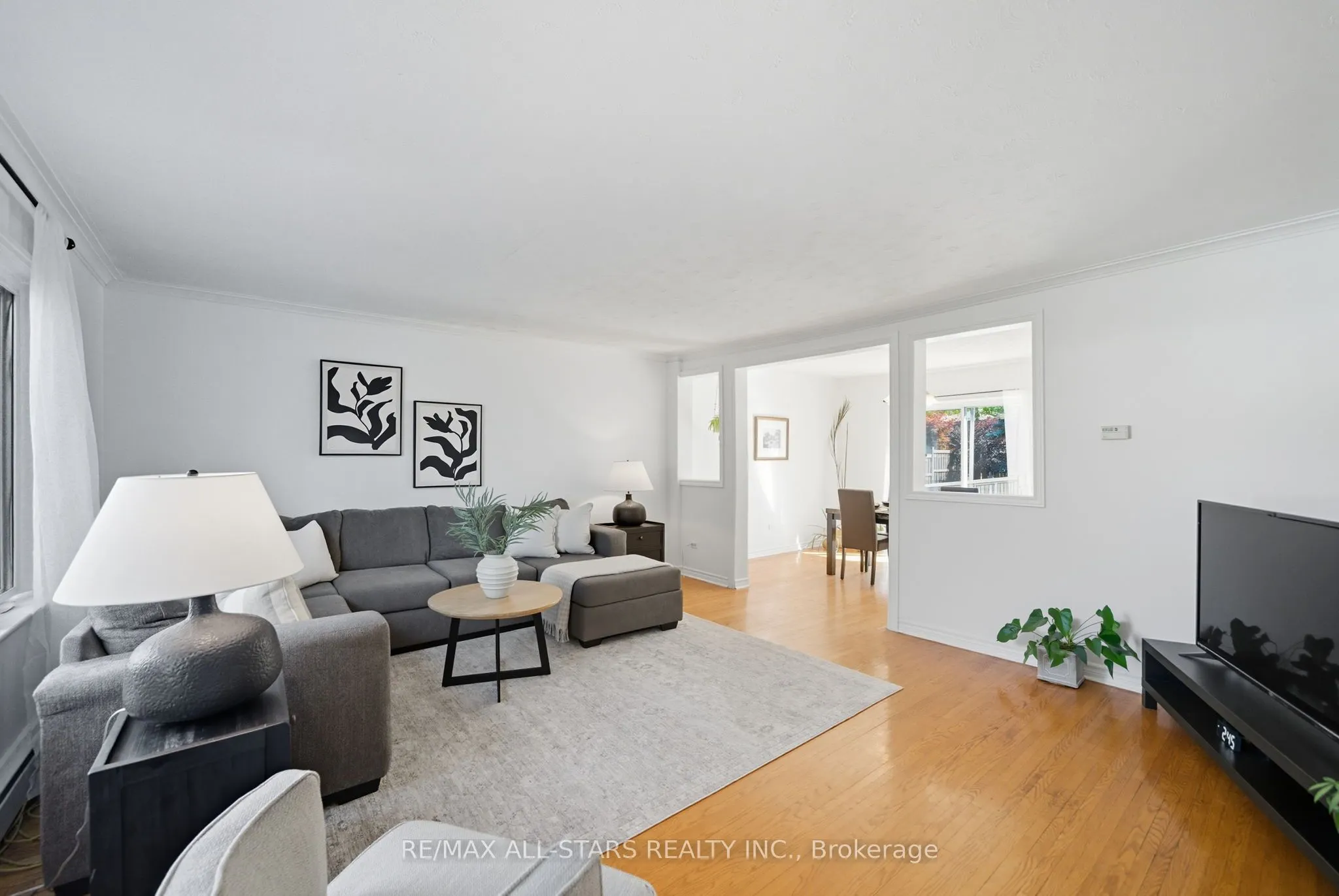 11 Chatterton Boulevard