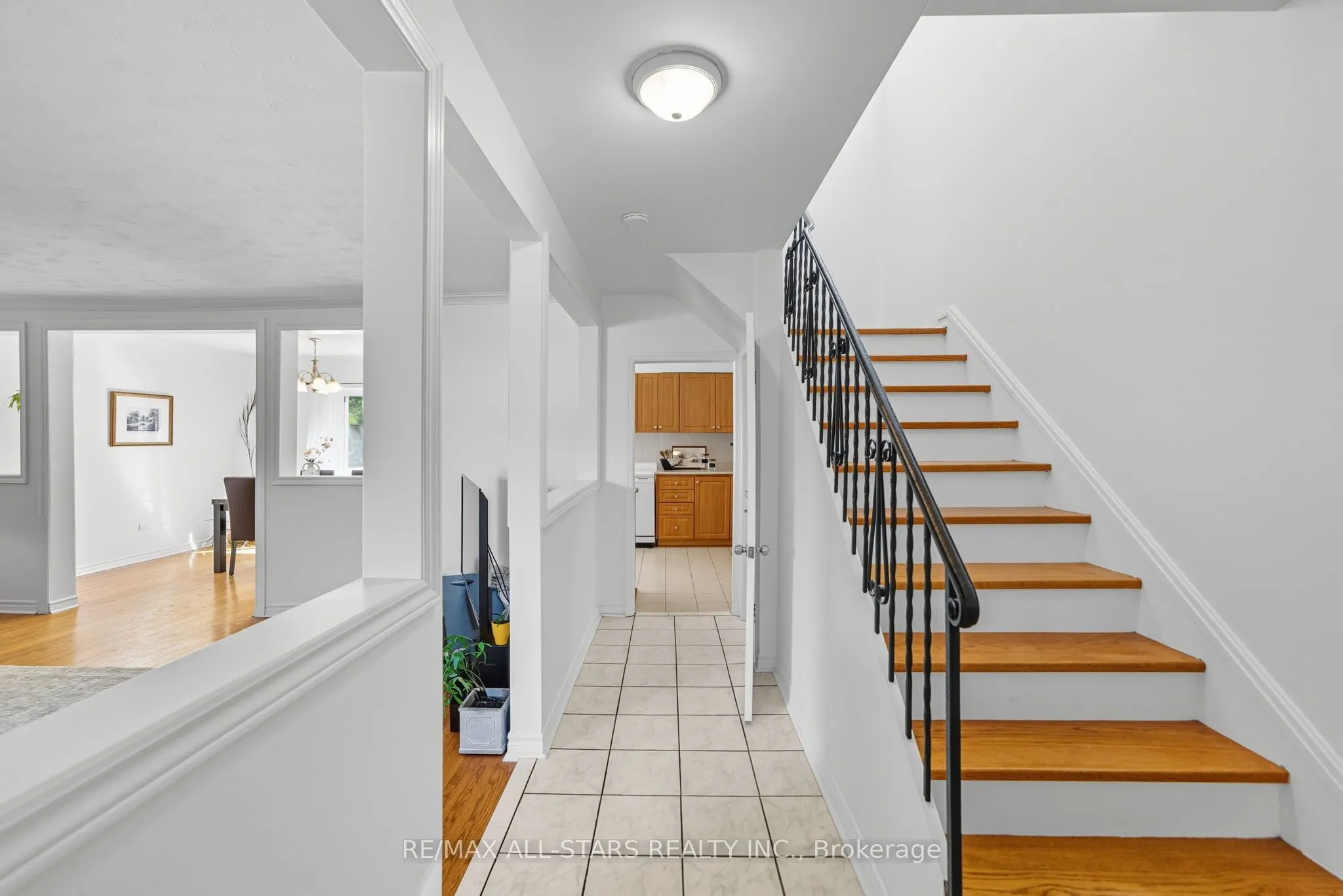 11 Chatterton Boulevard
