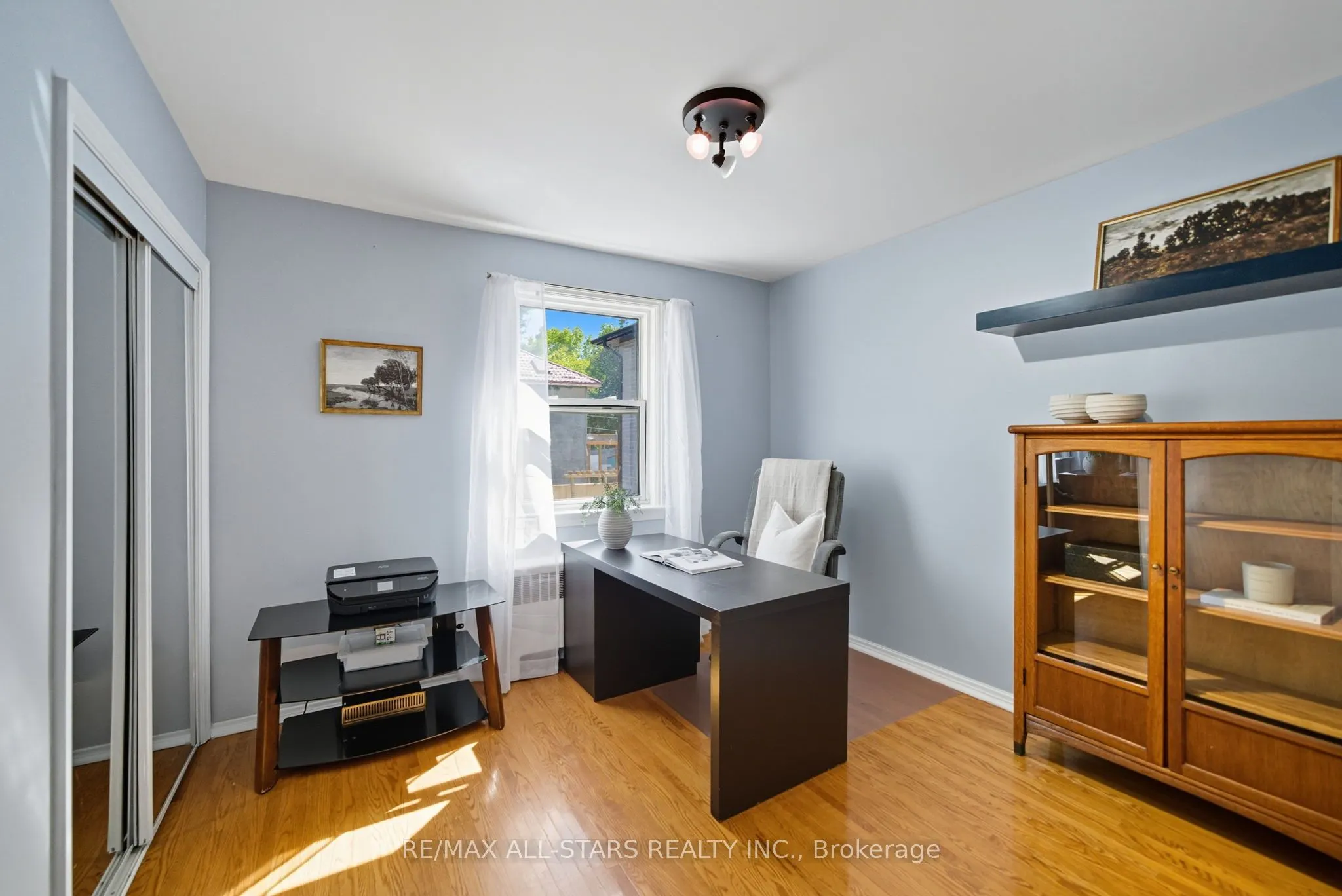 11 Chatterton Boulevard