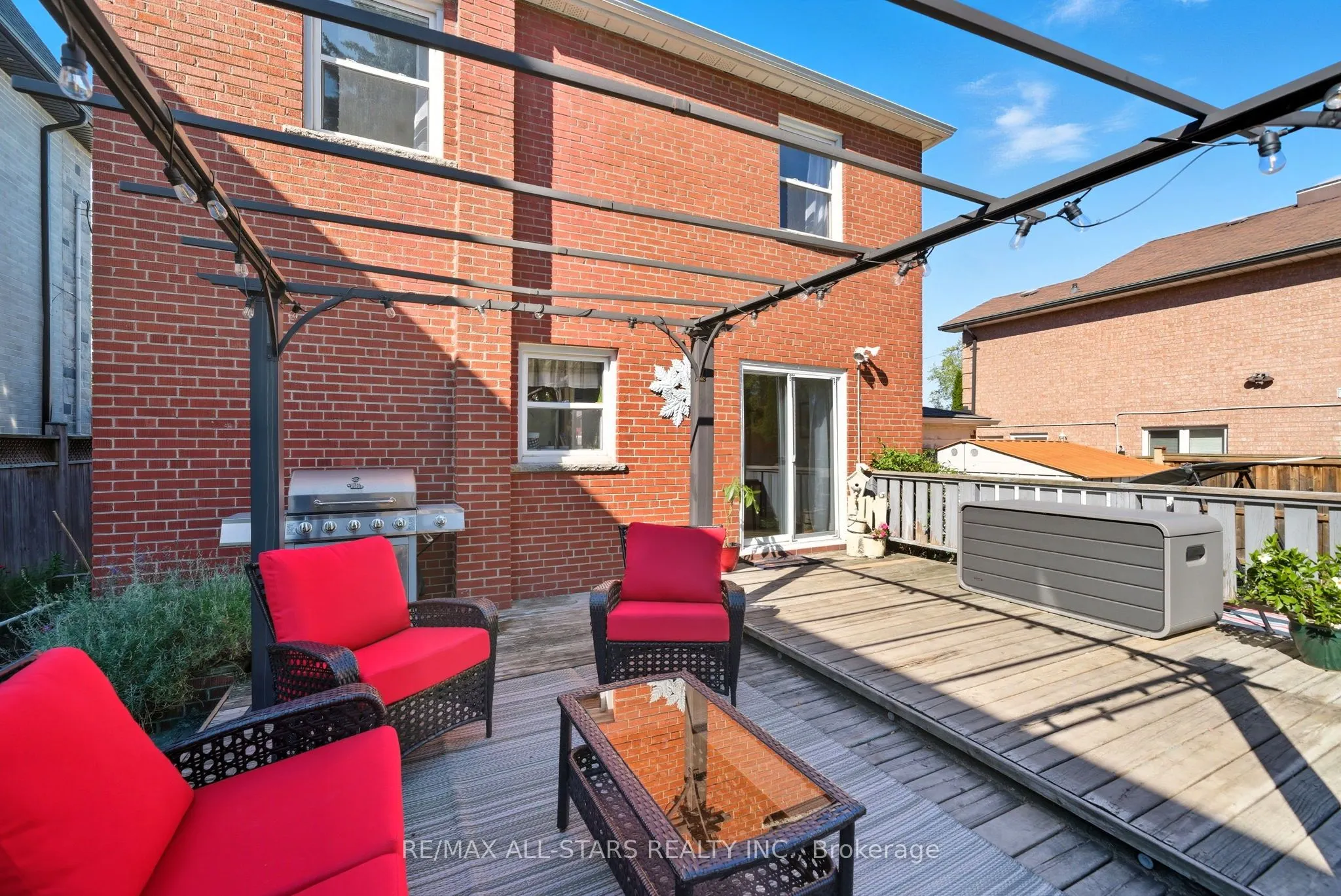 11 Chatterton Boulevard