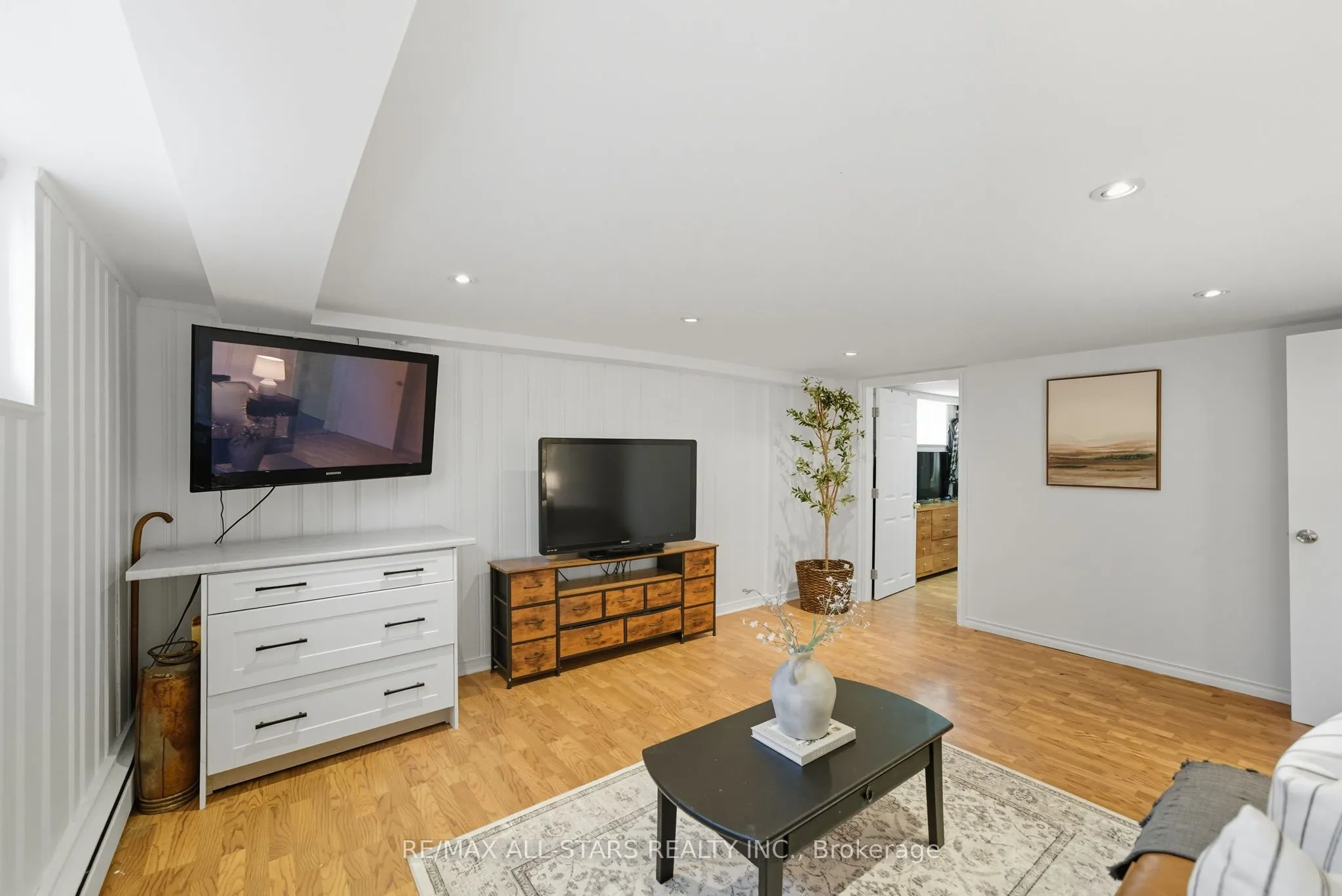 11 Chatterton Boulevard