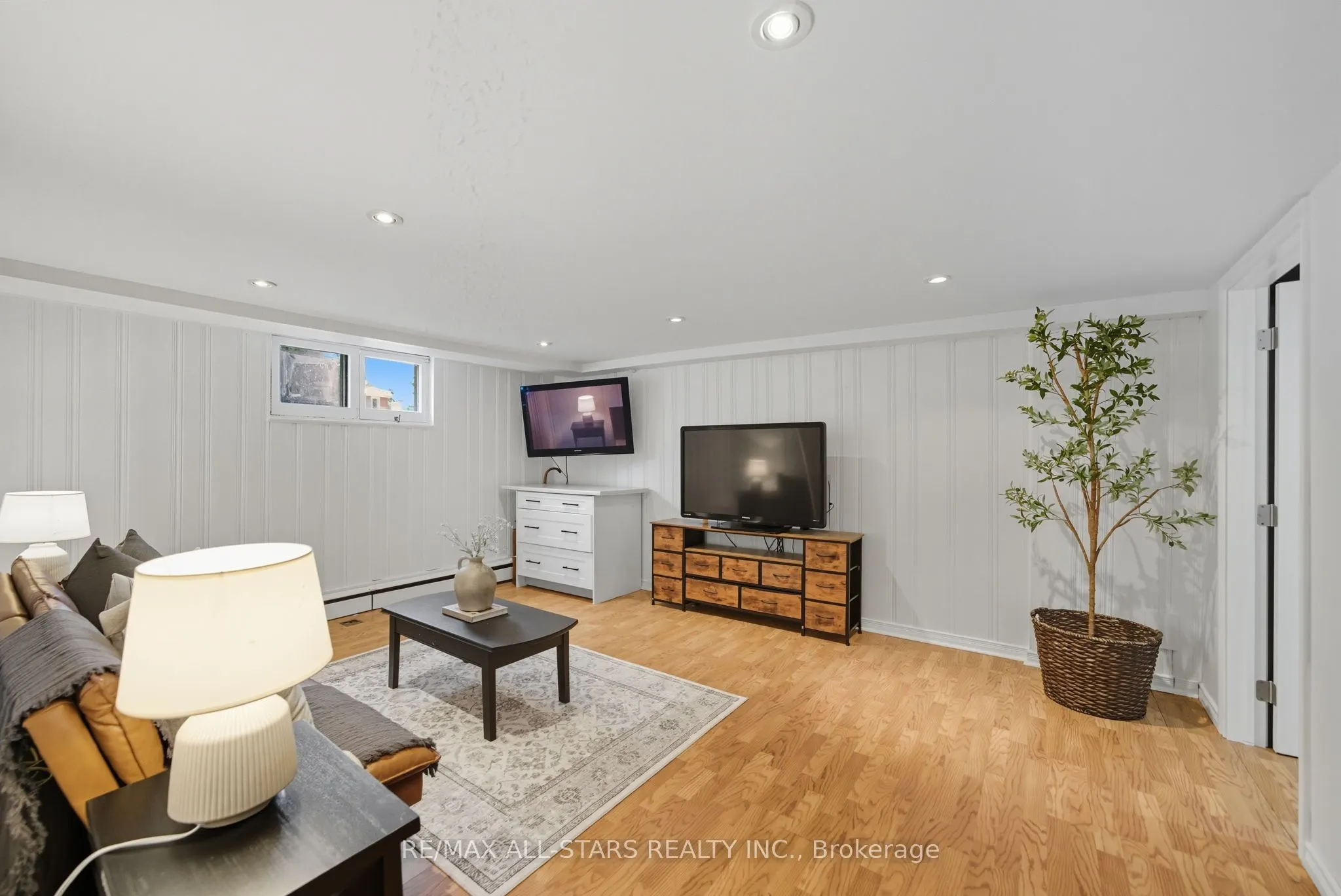 11 Chatterton Boulevard