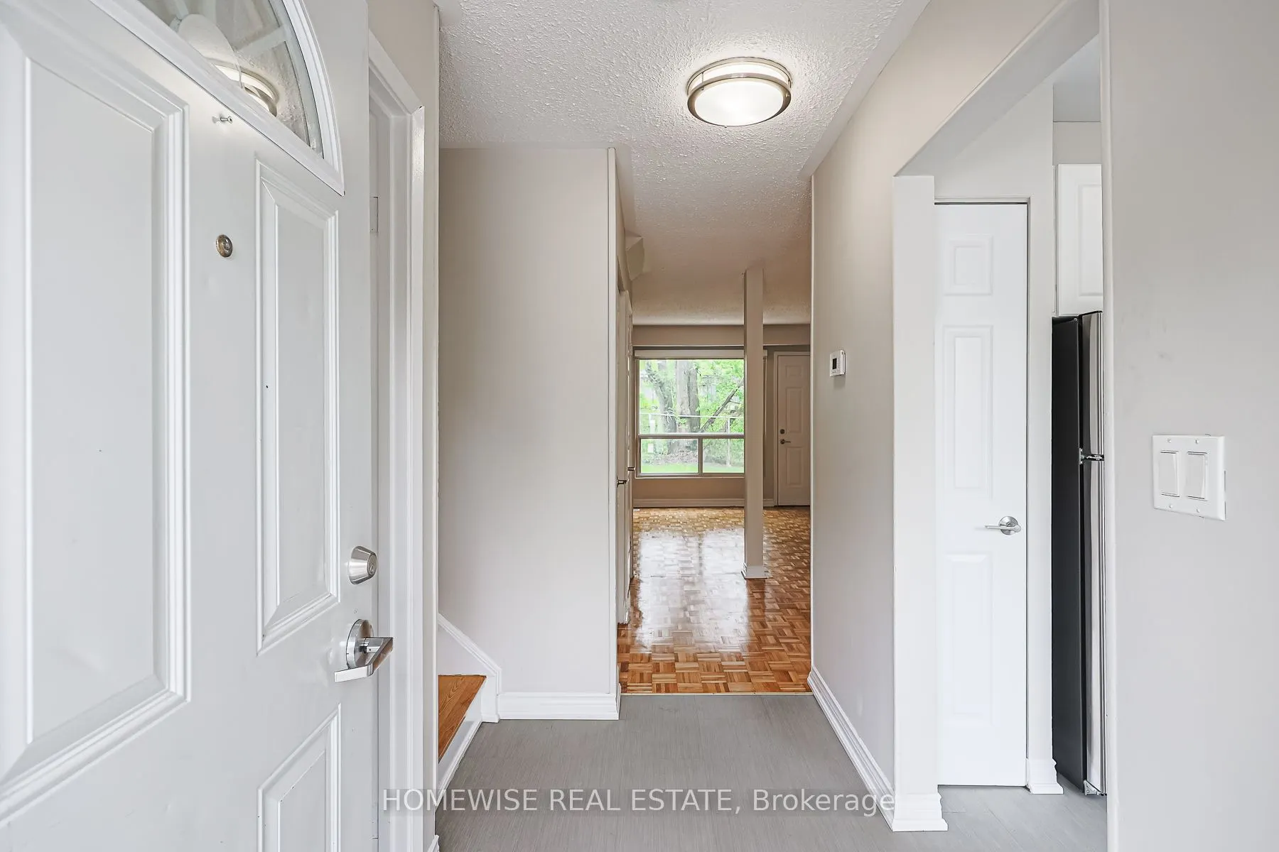 560 Waverly Street N, #28