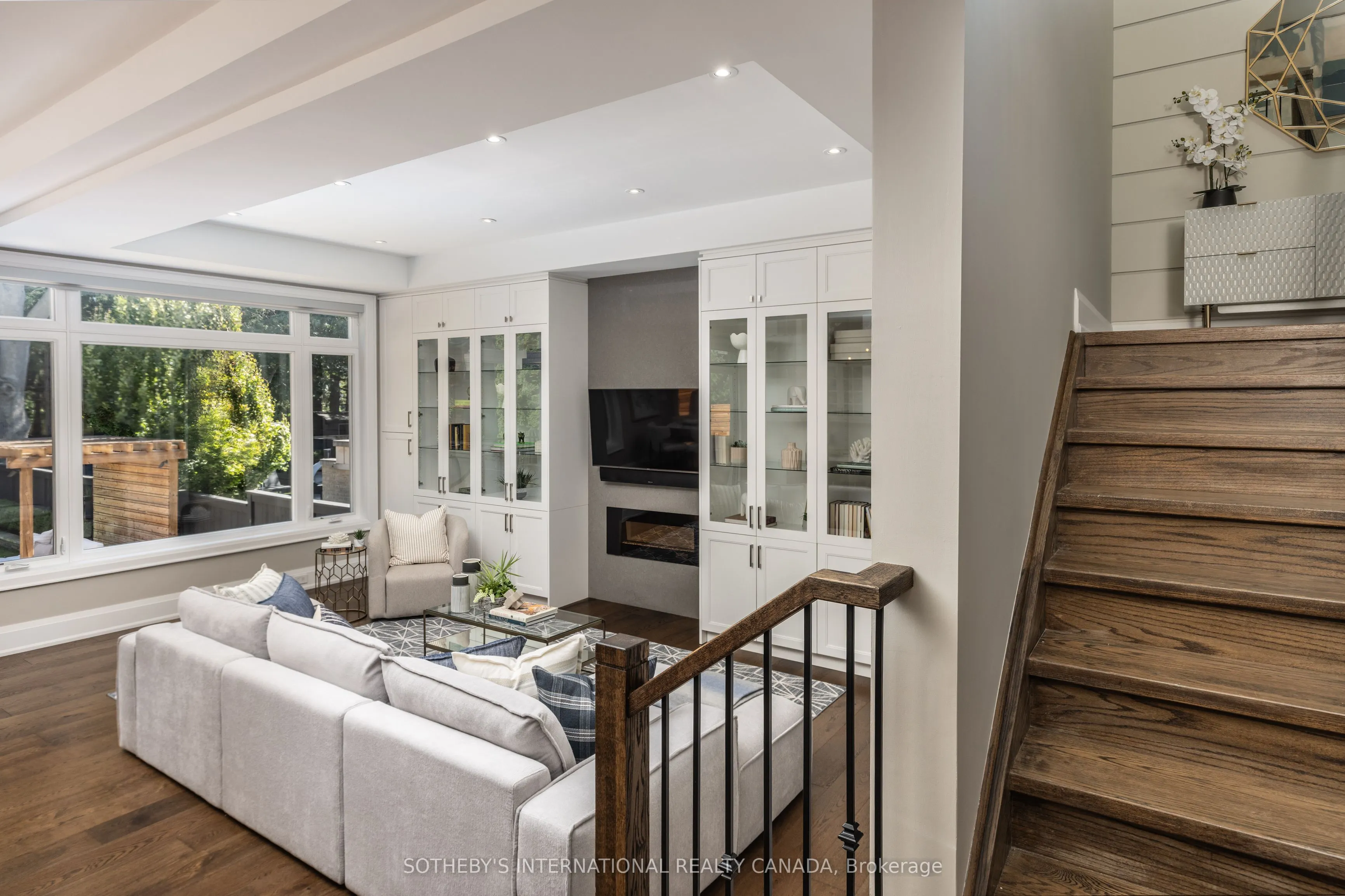9 Ralston Avenue