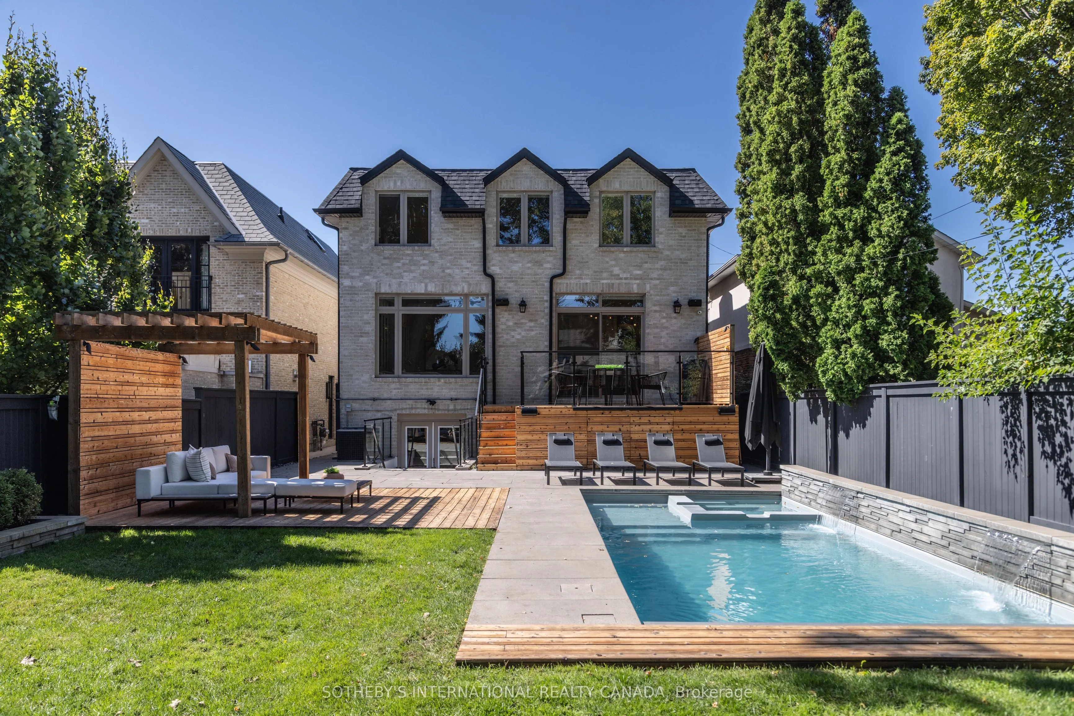 9 Ralston Avenue