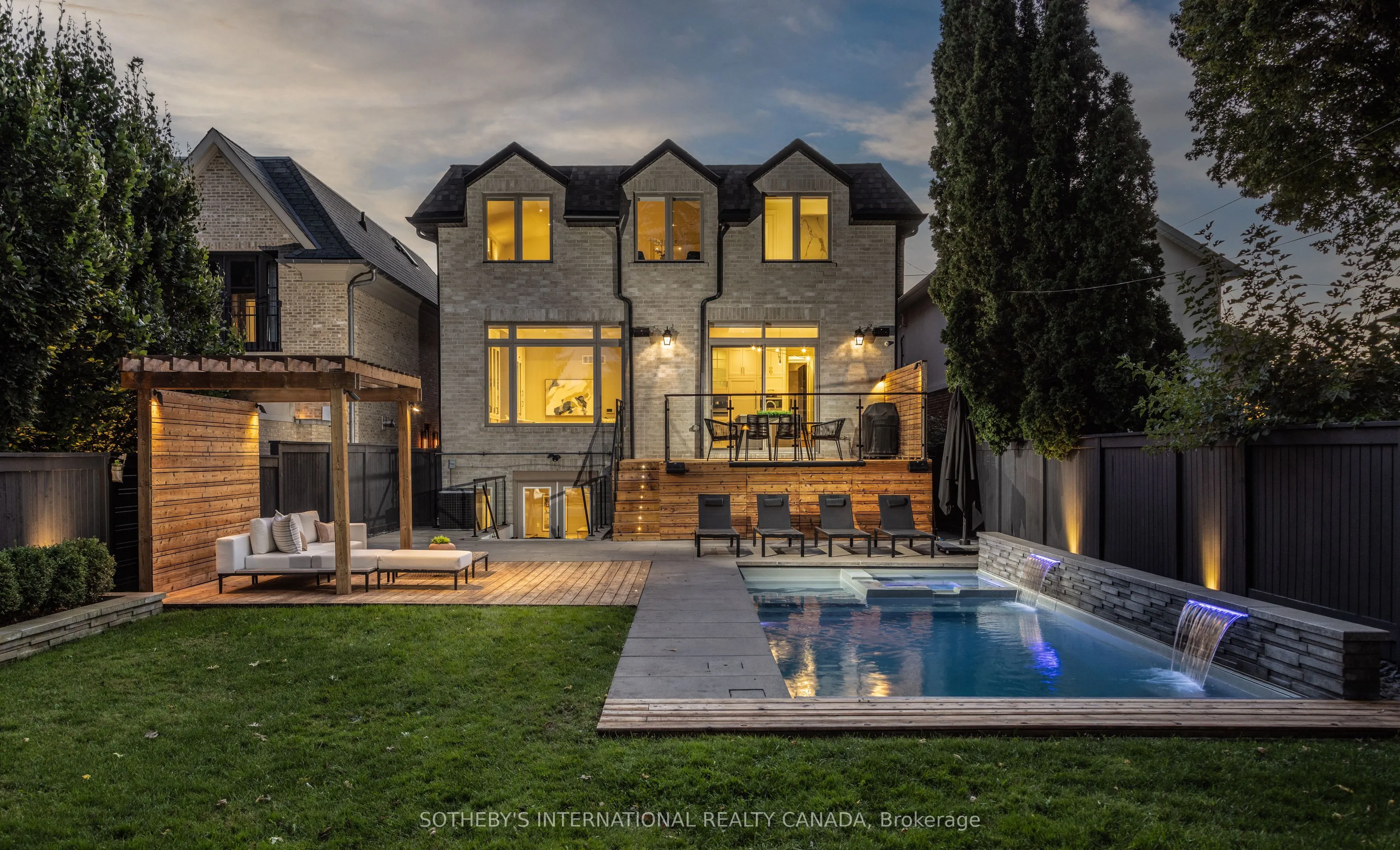 9 Ralston Avenue