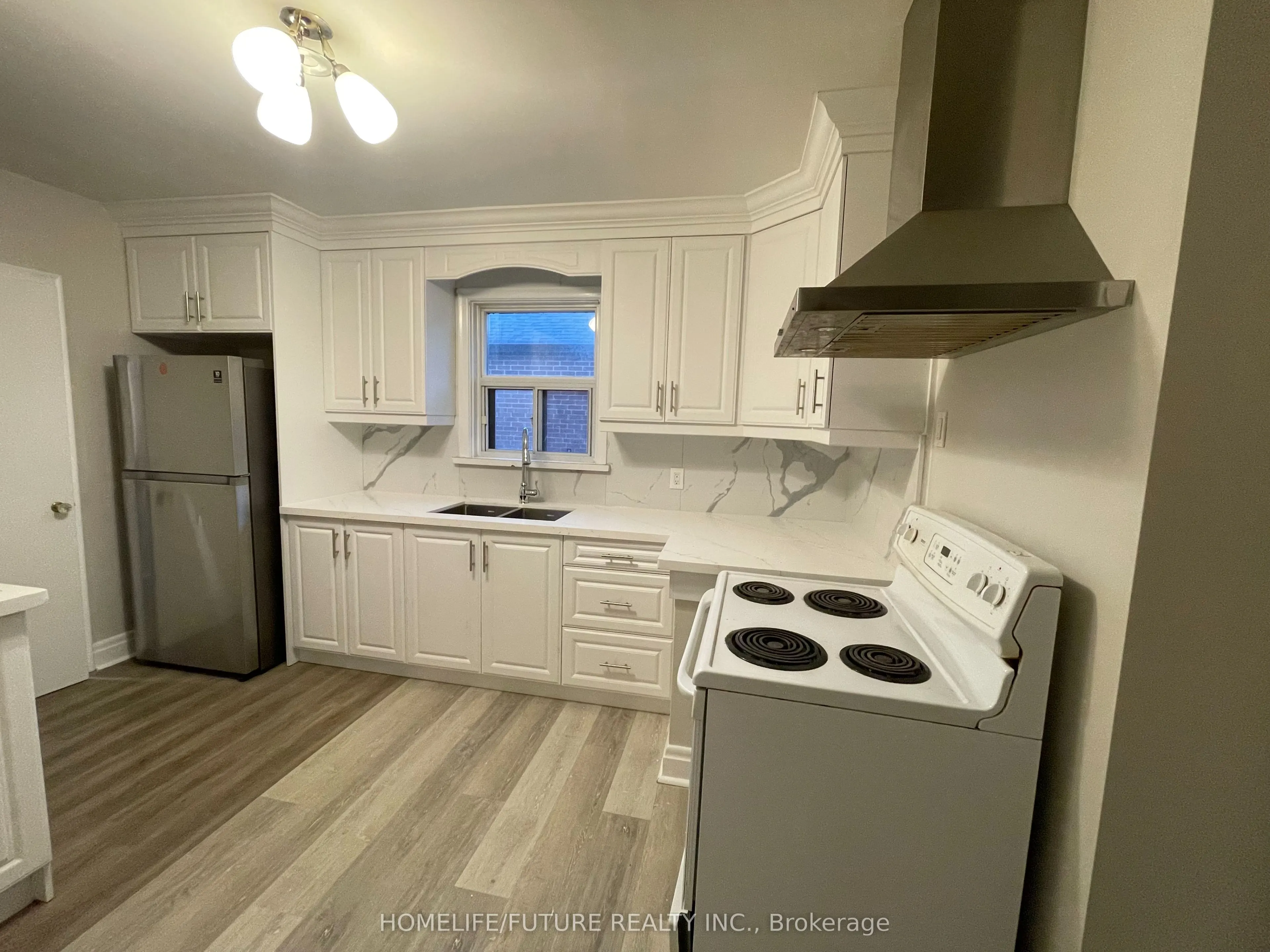 17 Flintridge Road, #Main