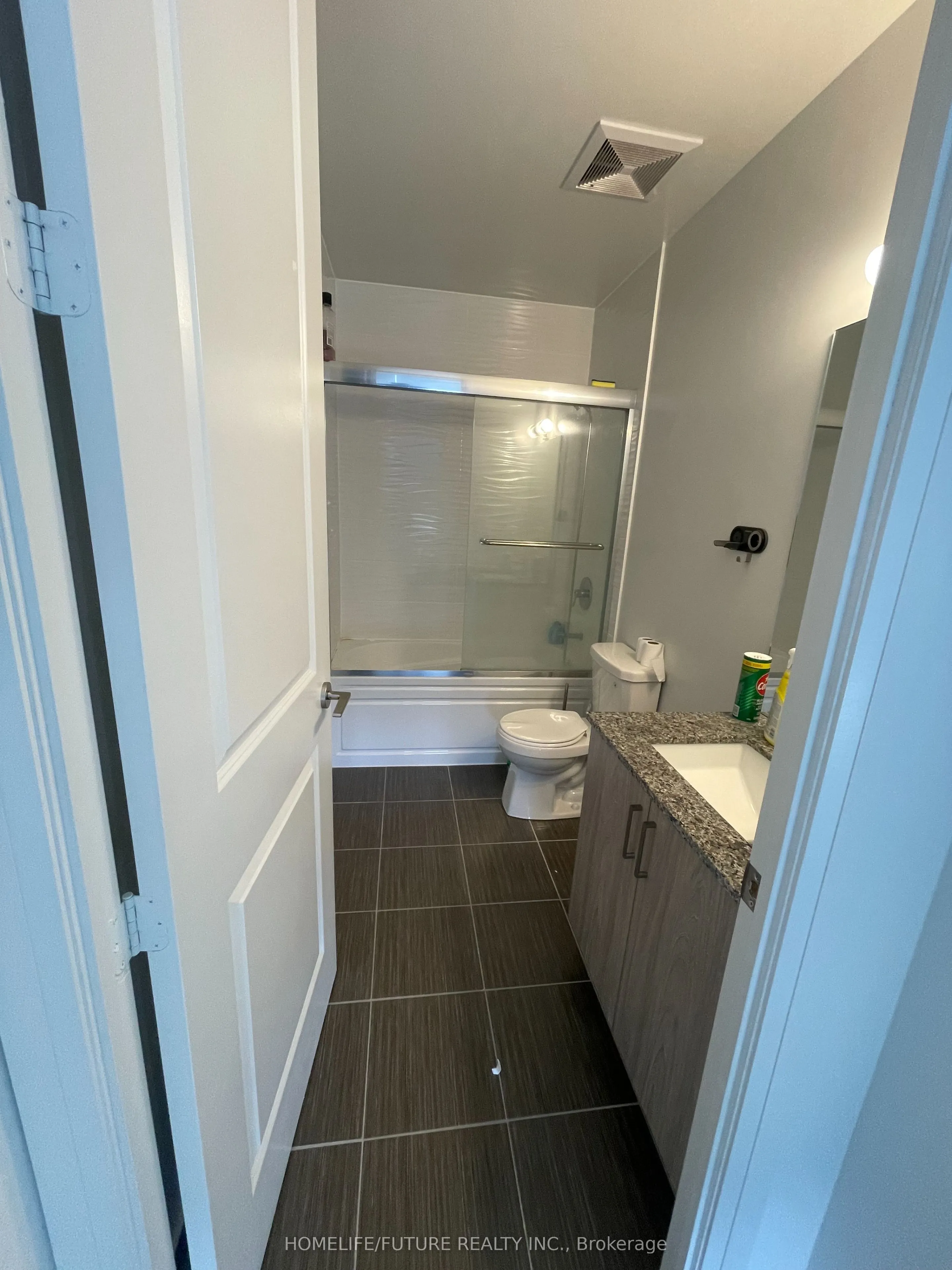 20 Meadowglen Place, #2803