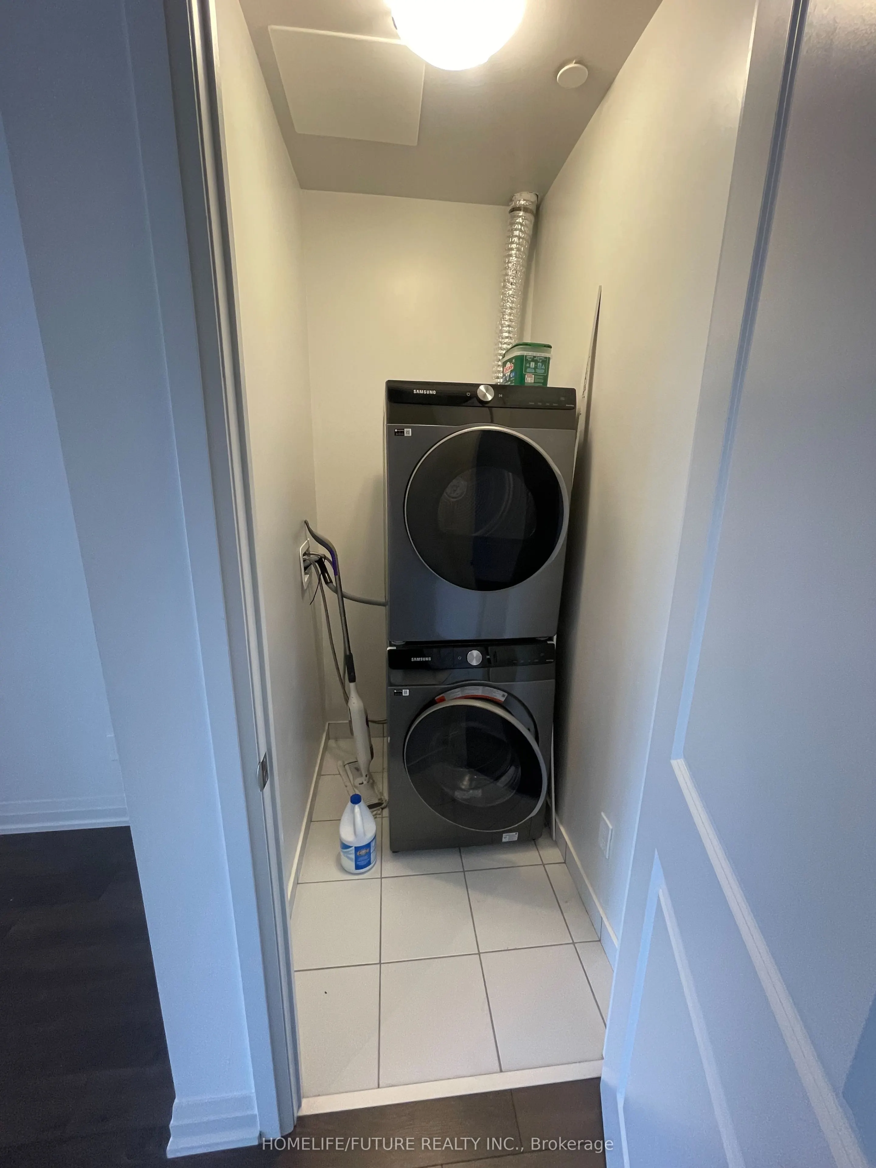 20 Meadowglen Place, #2803