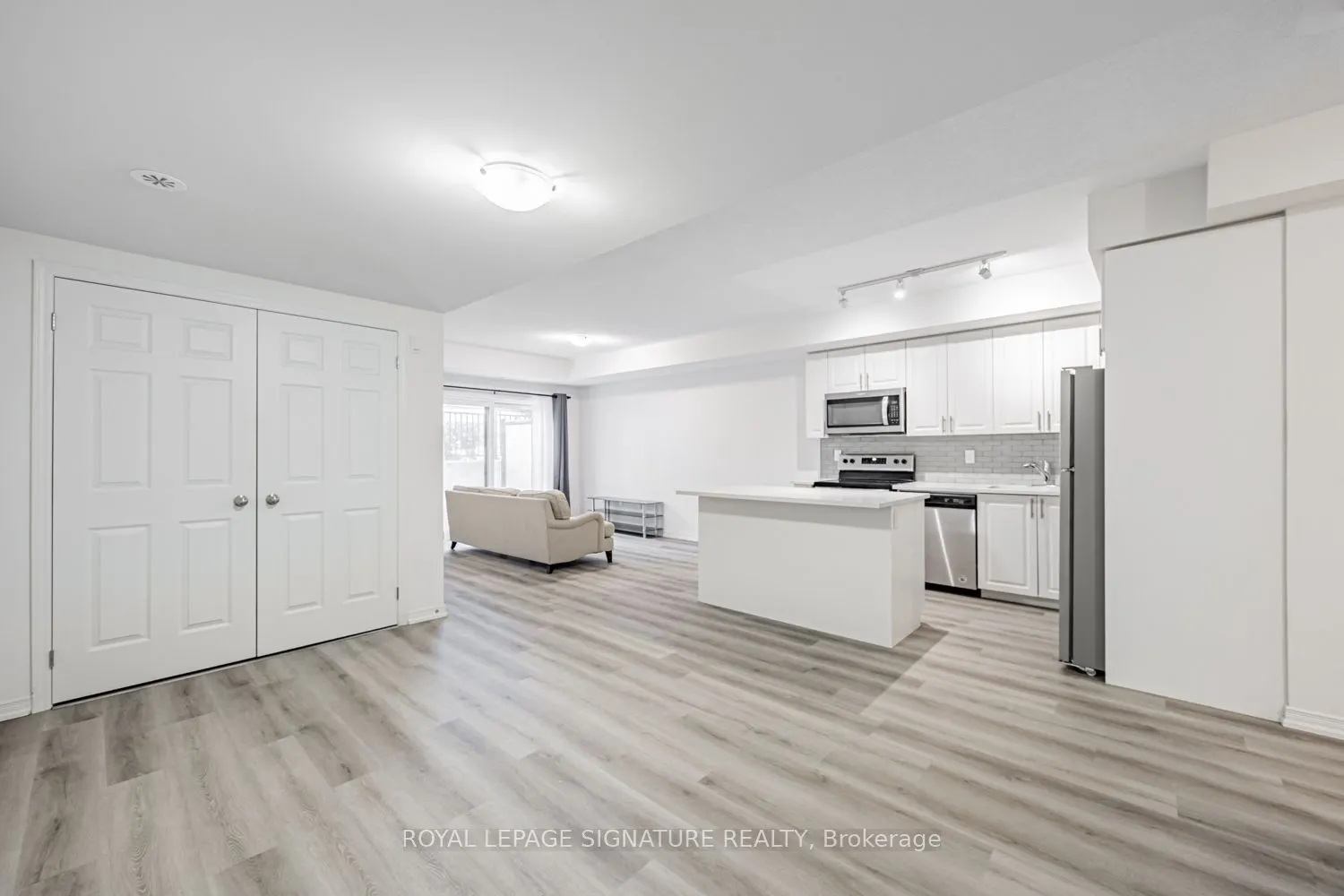 510 Kingbird Grove, #115