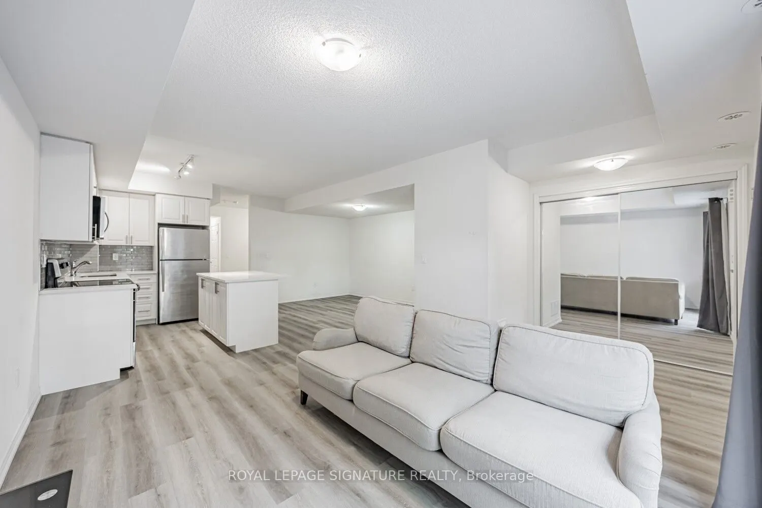 510 Kingbird Grove, #115