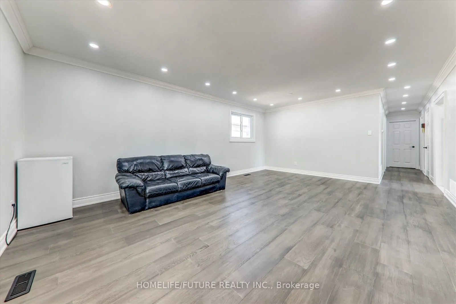 153 Centennial Road