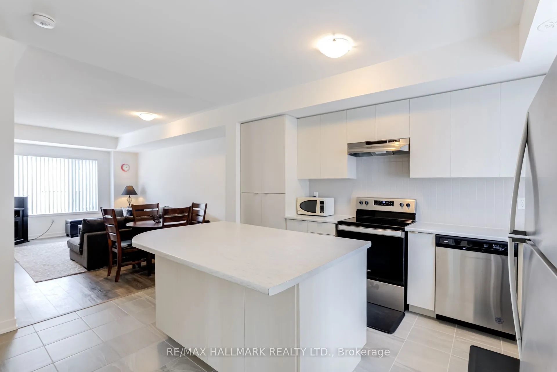 1525 Kingston Road, #803