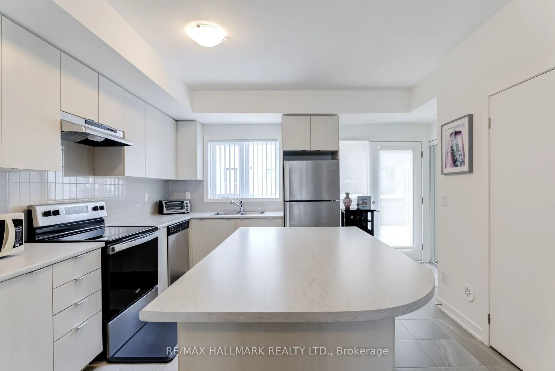 1525 Kingston Road, #803