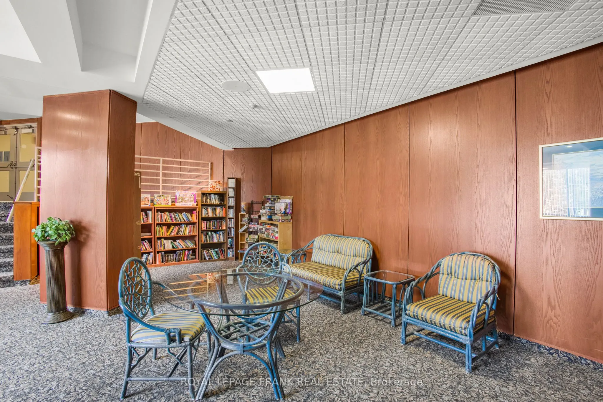 340 Watson Street W, #701