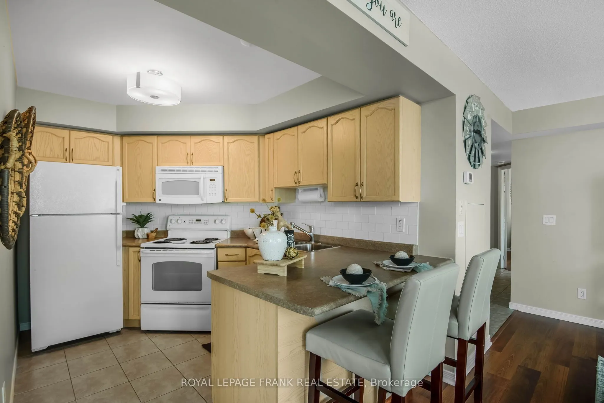 340 Watson Street W, #701