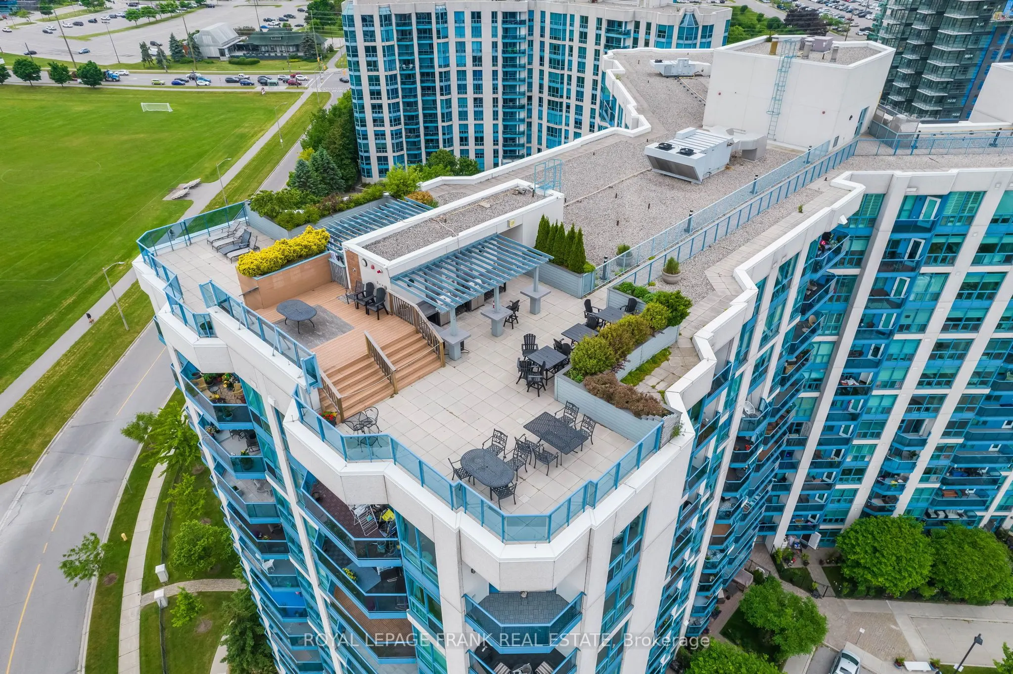 340 Watson Street W, #701
