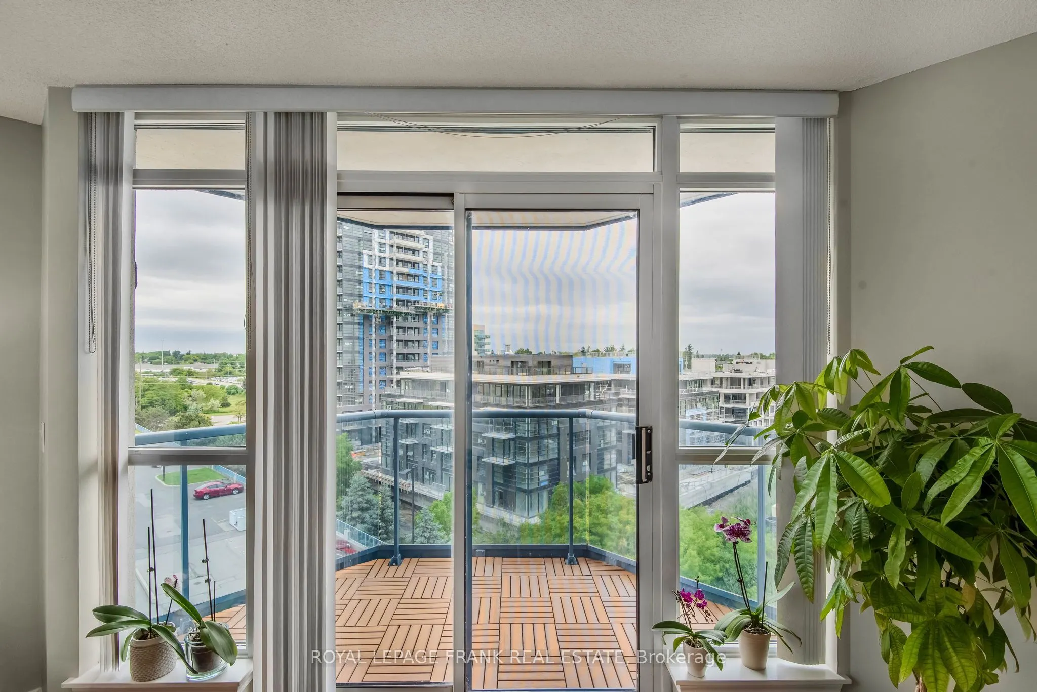 340 Watson Street W, #701
