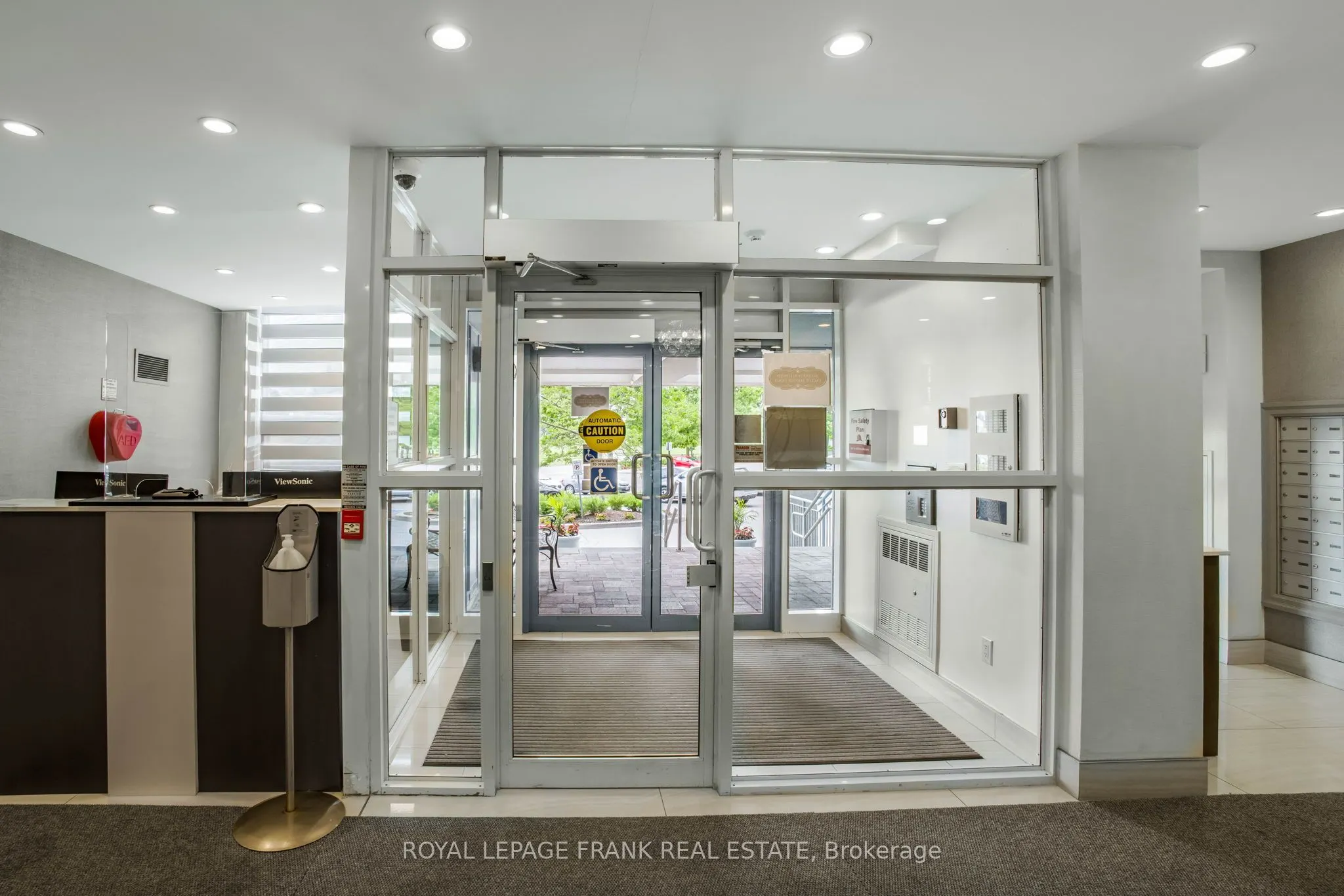 340 Watson Street W, #701