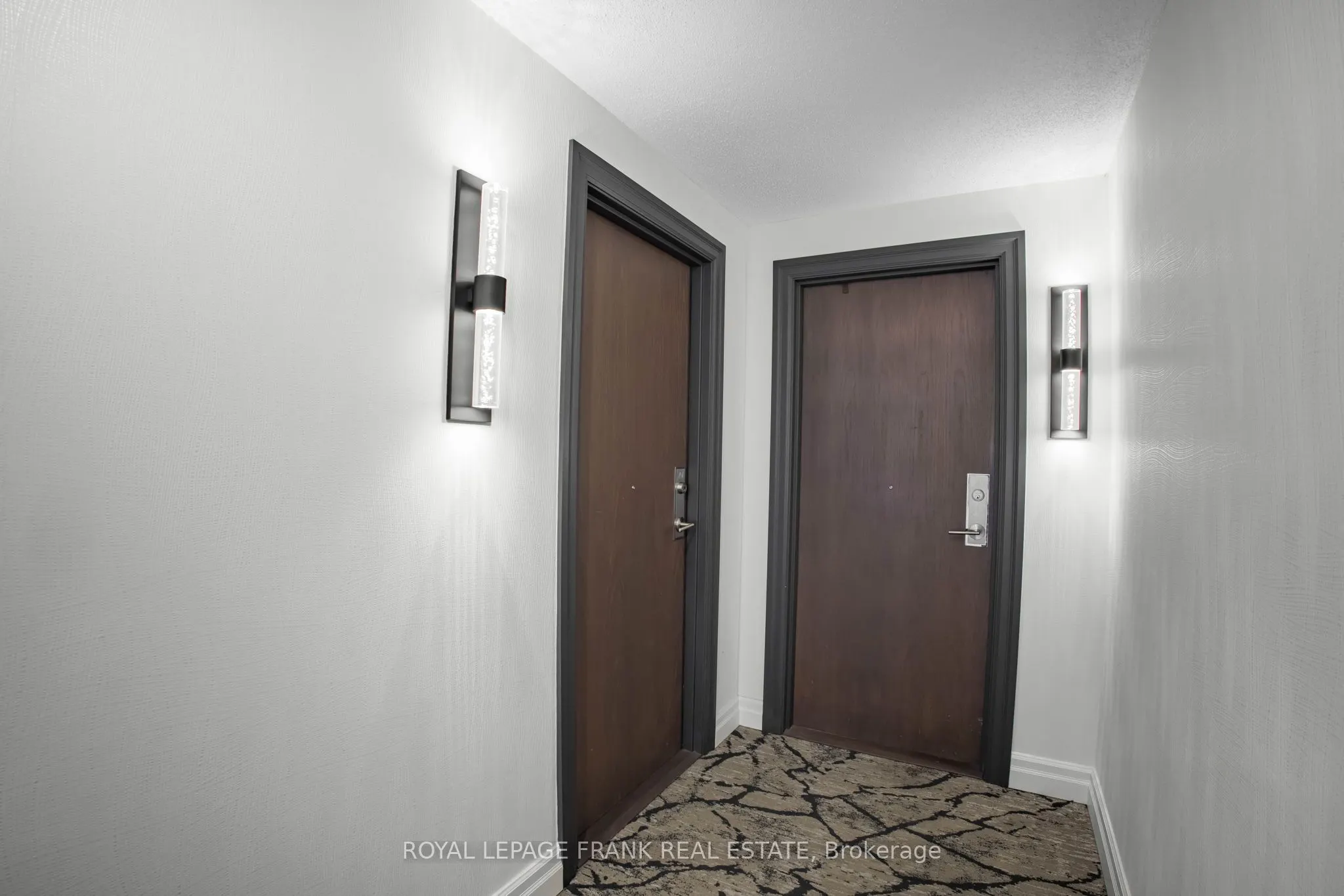 340 Watson Street W, #701