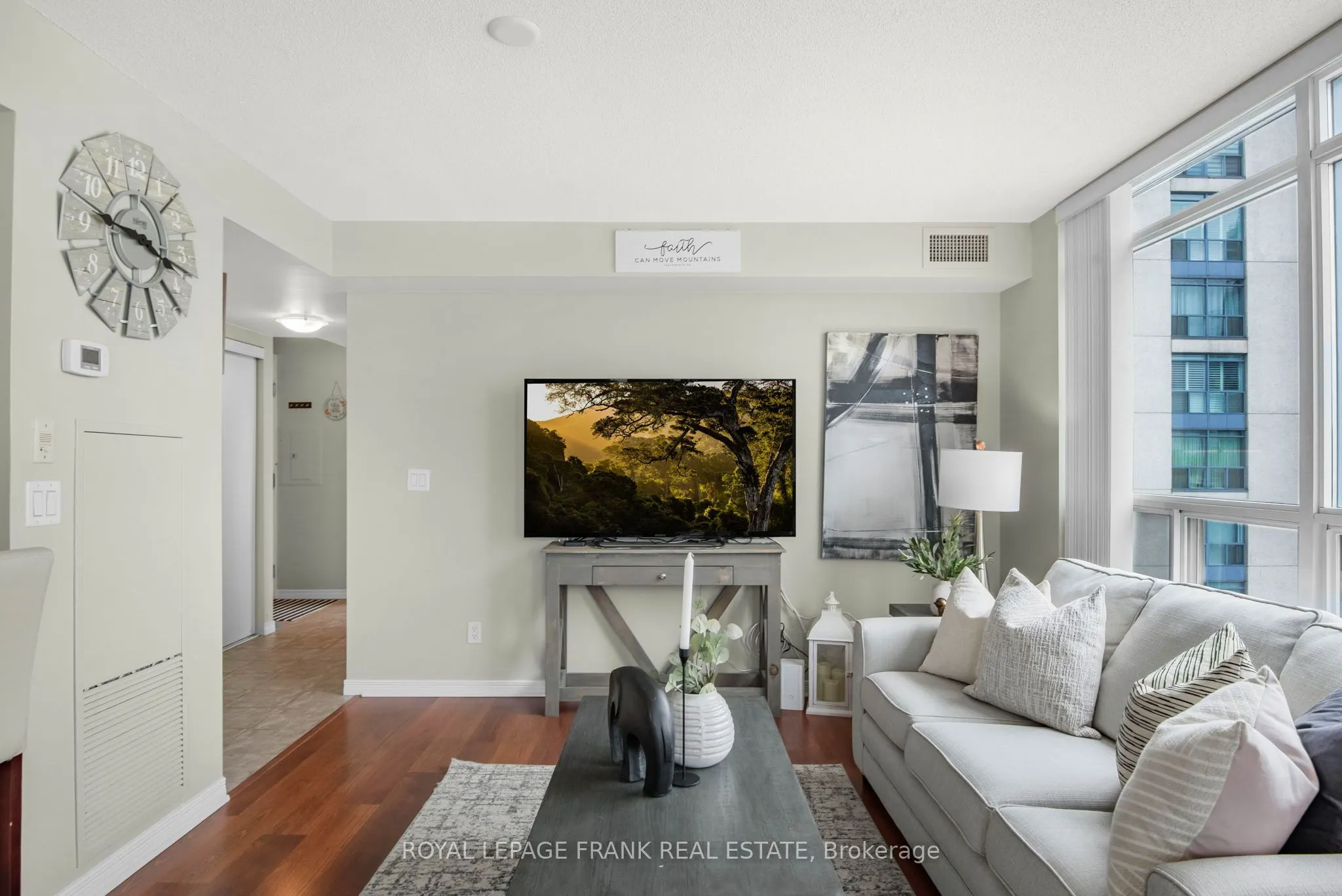 340 Watson Street W, #701