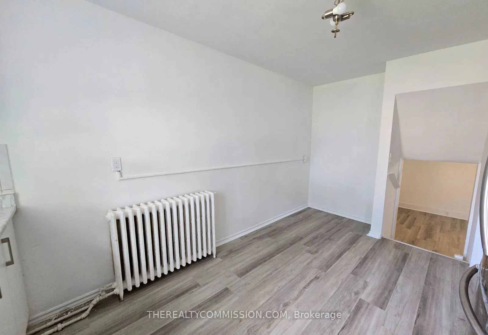 610 Dundas Street W, #10