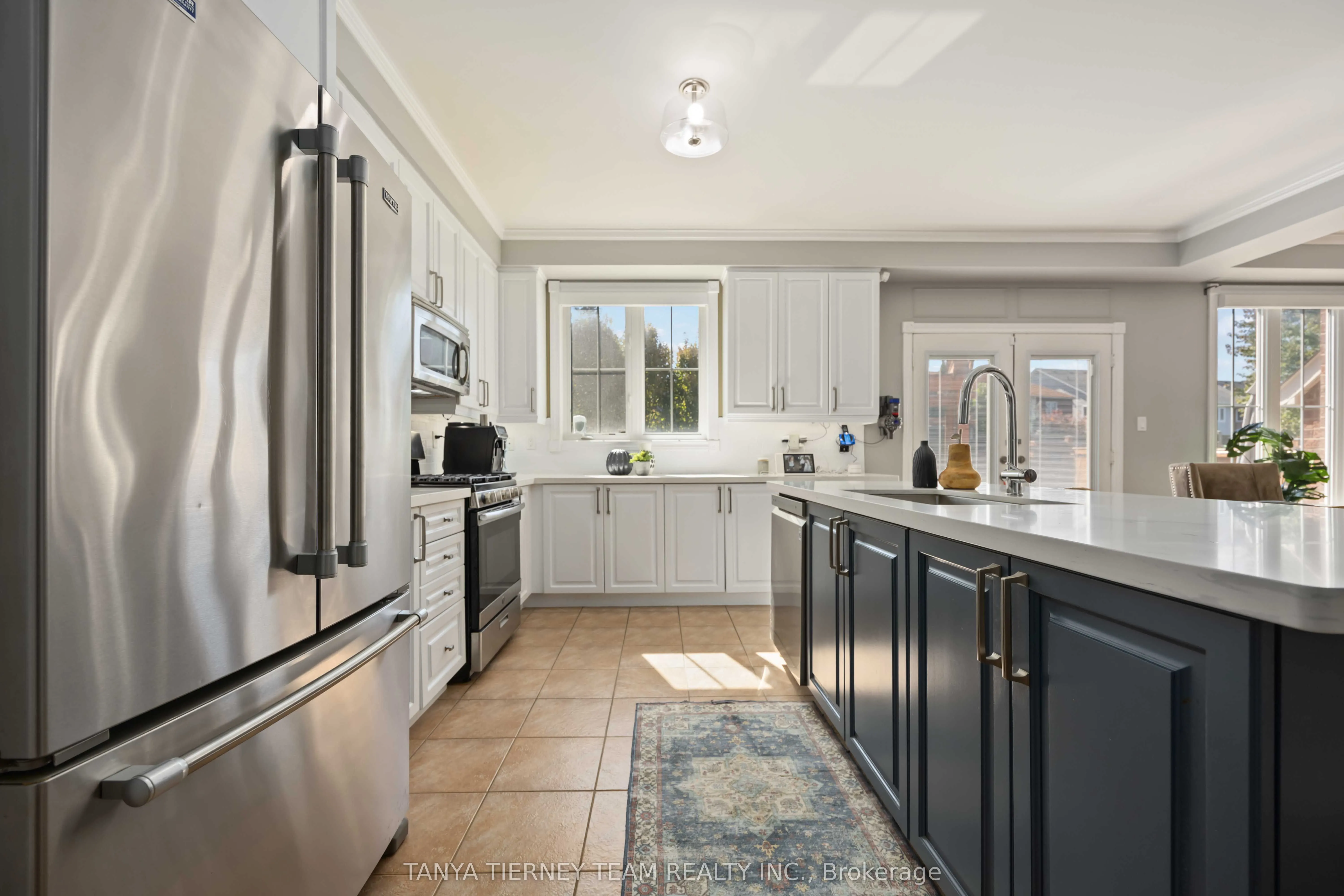 161 Carnwith Drive W