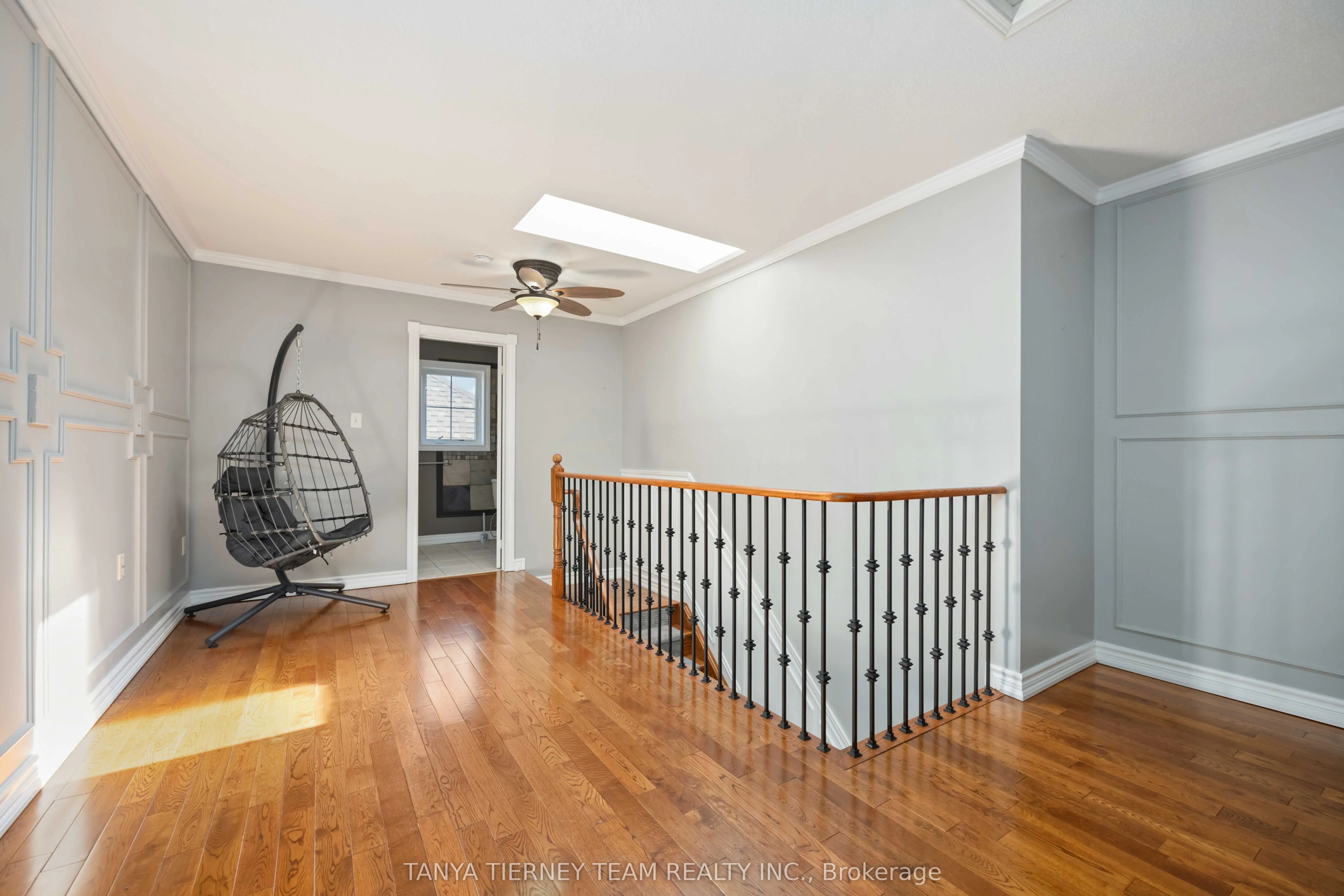 161 Carnwith Drive W