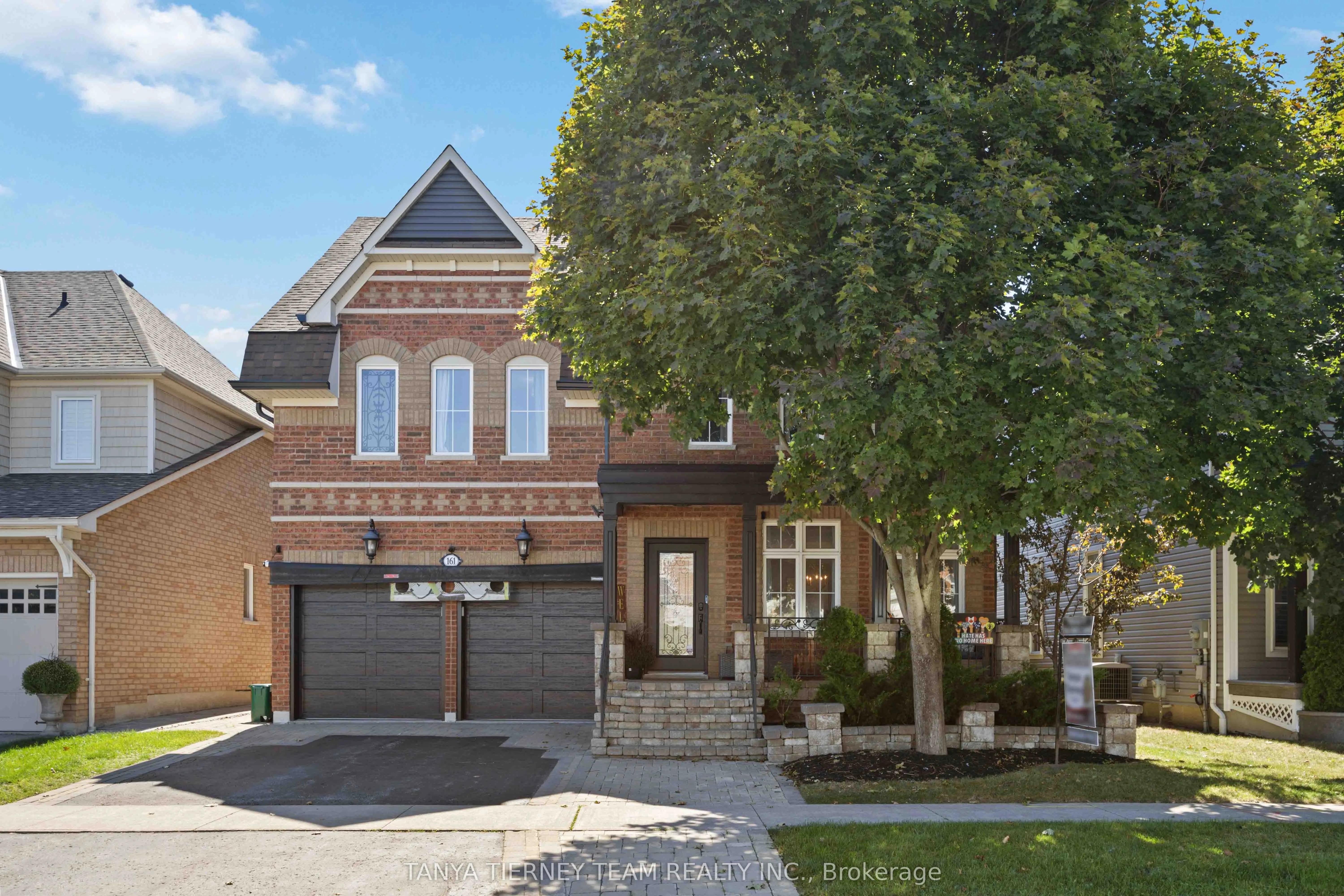 161 Carnwith Drive W