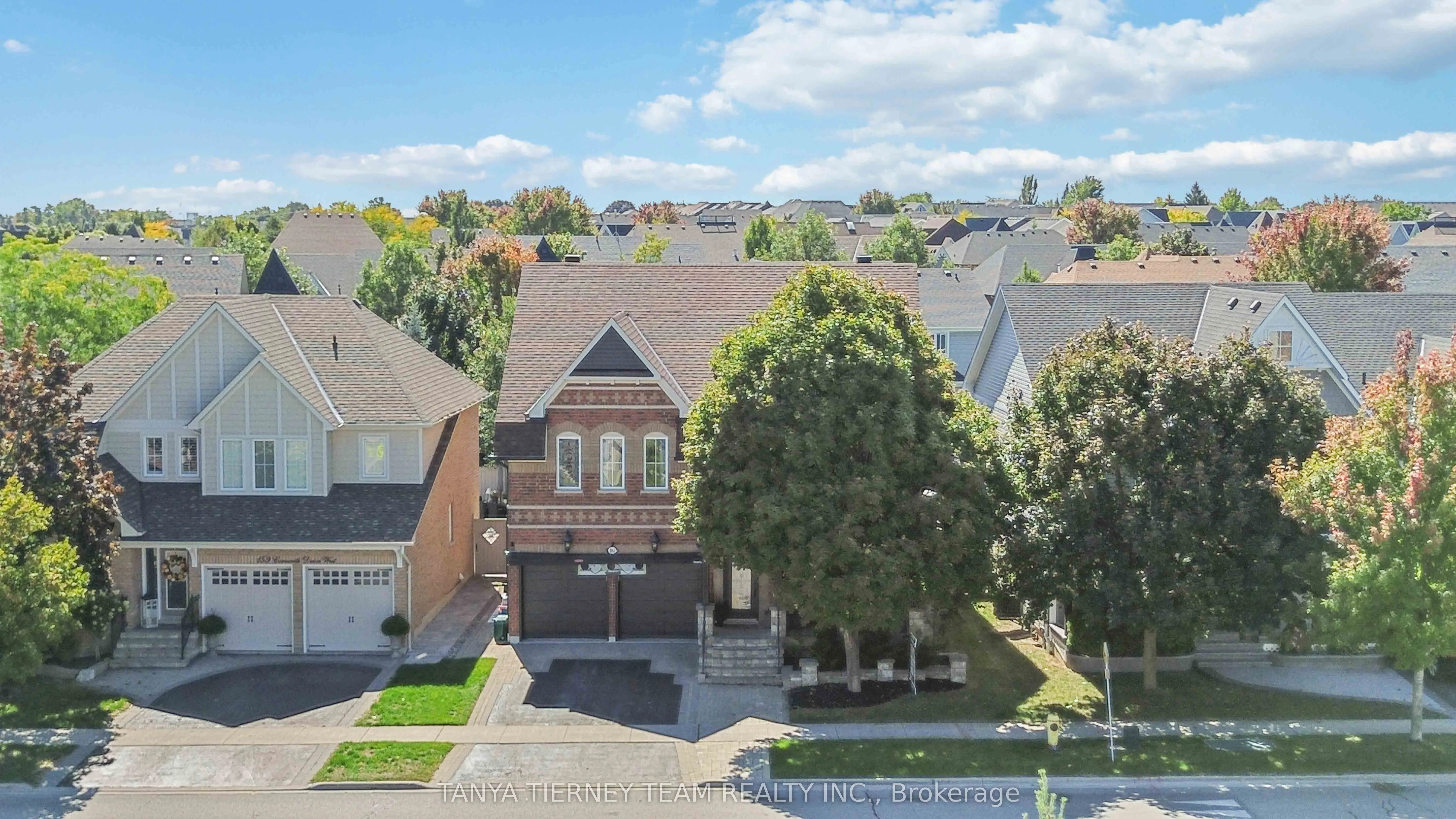 161 Carnwith Drive W