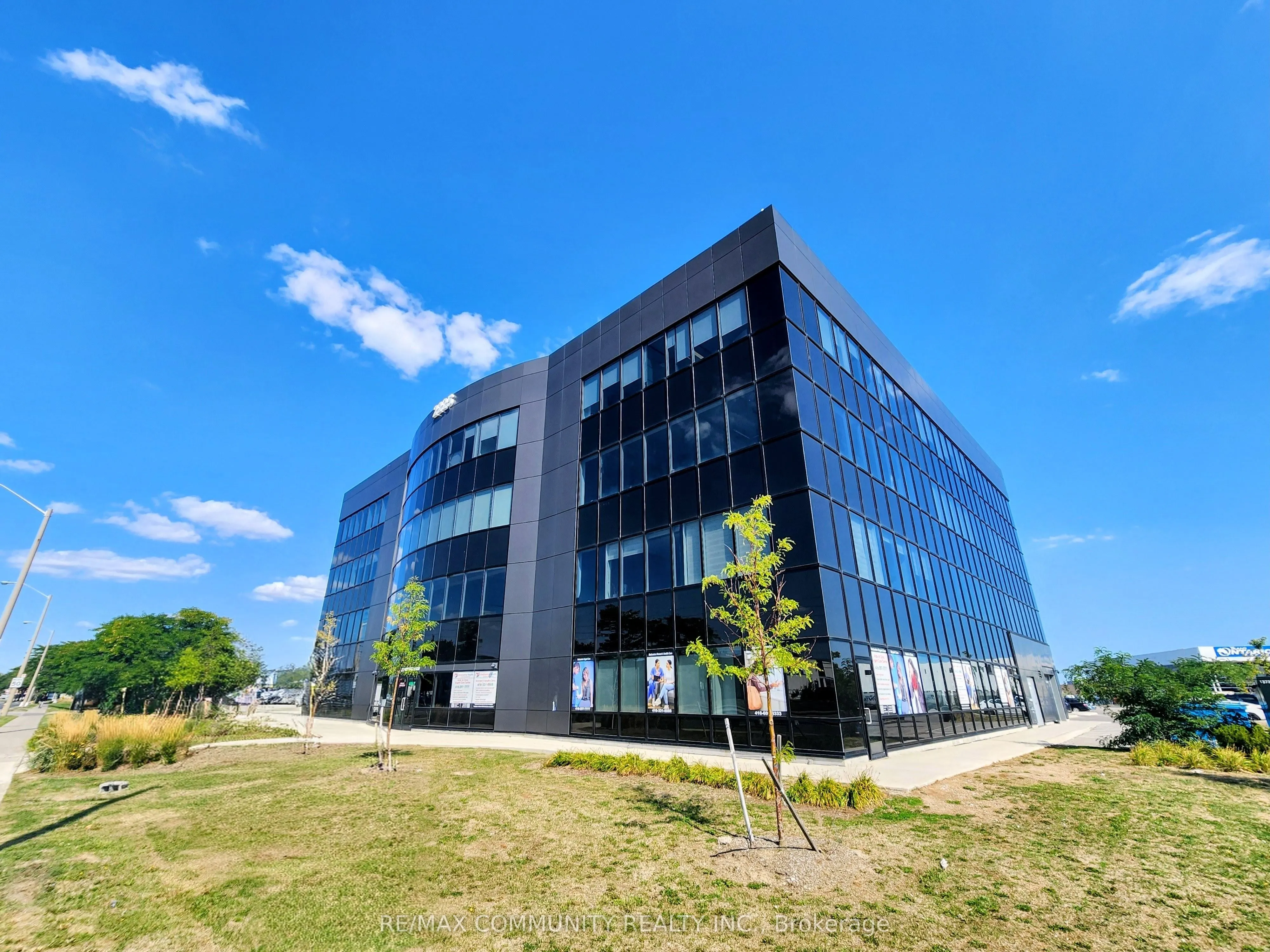 2225 Markham Road, #401