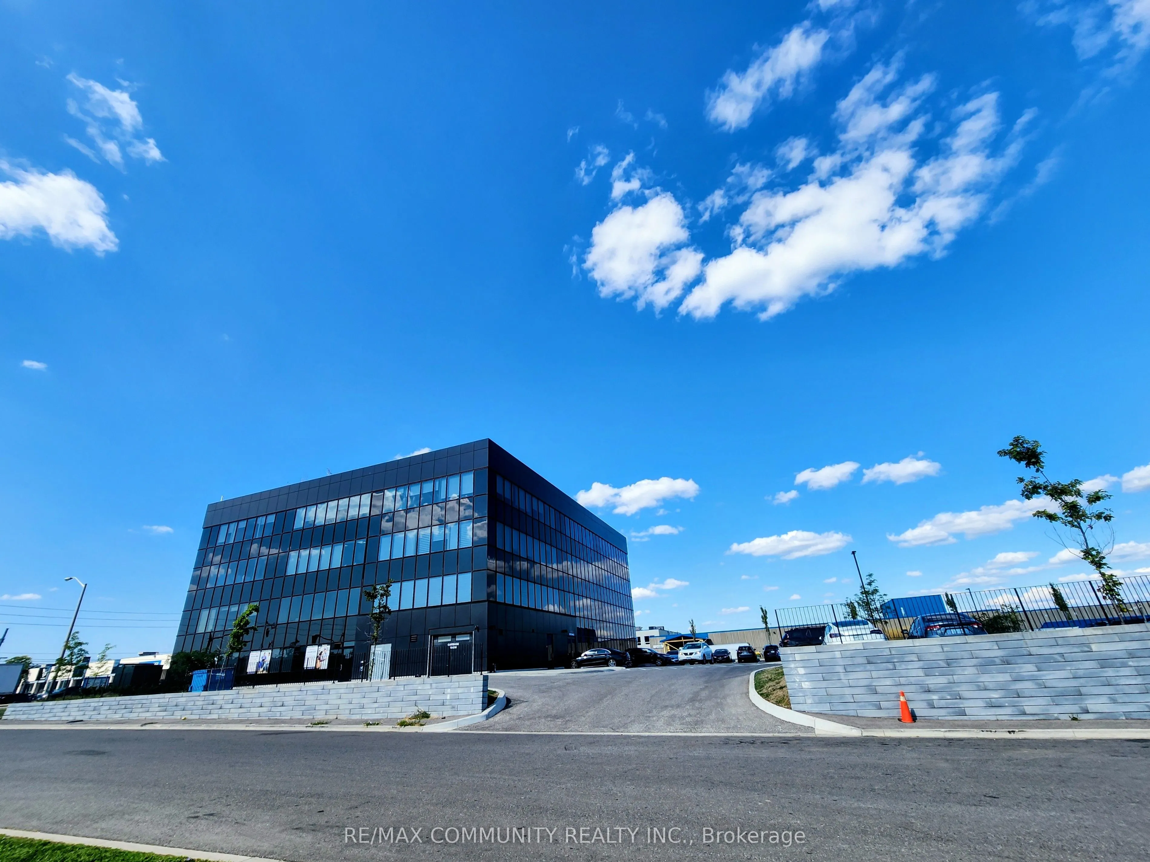 2225 Markham Road, #401