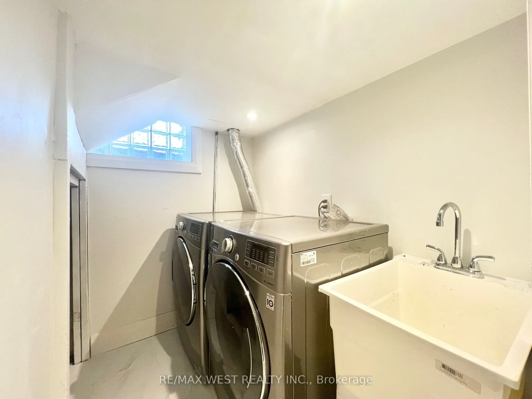 4 Sutherland Avenue, #BSMT