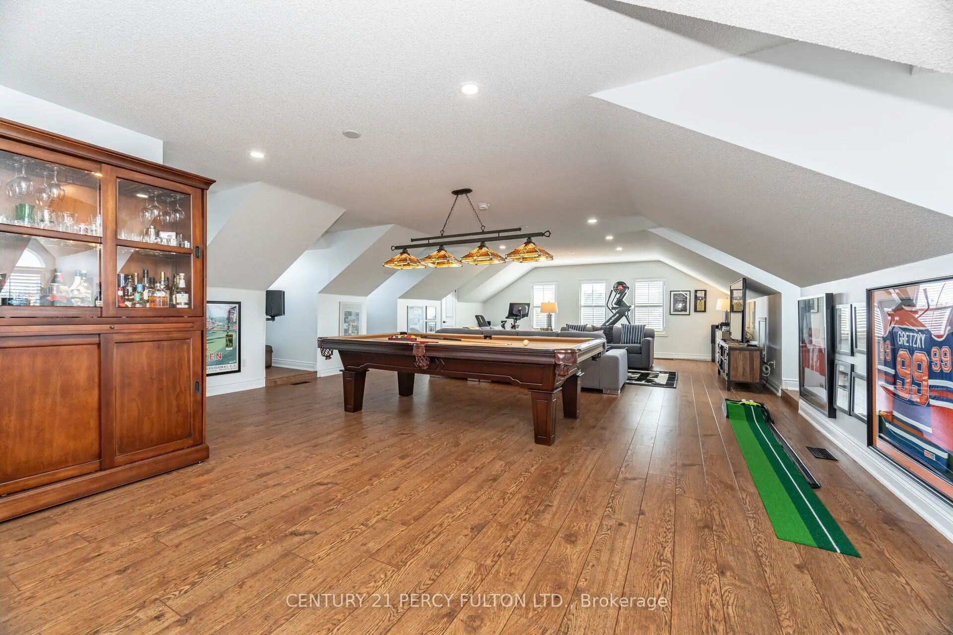 939 Duncannon Drive