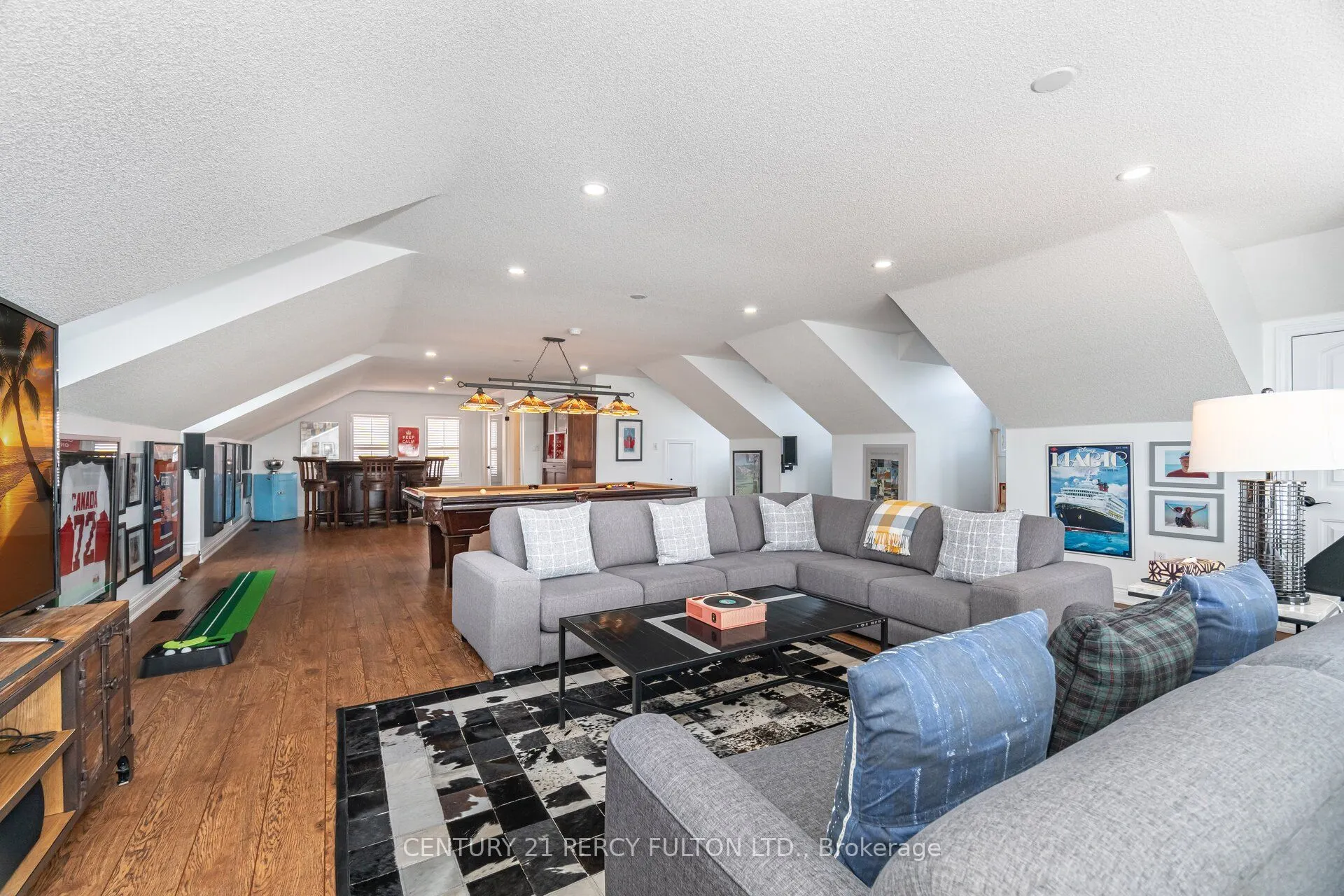 939 Duncannon Drive