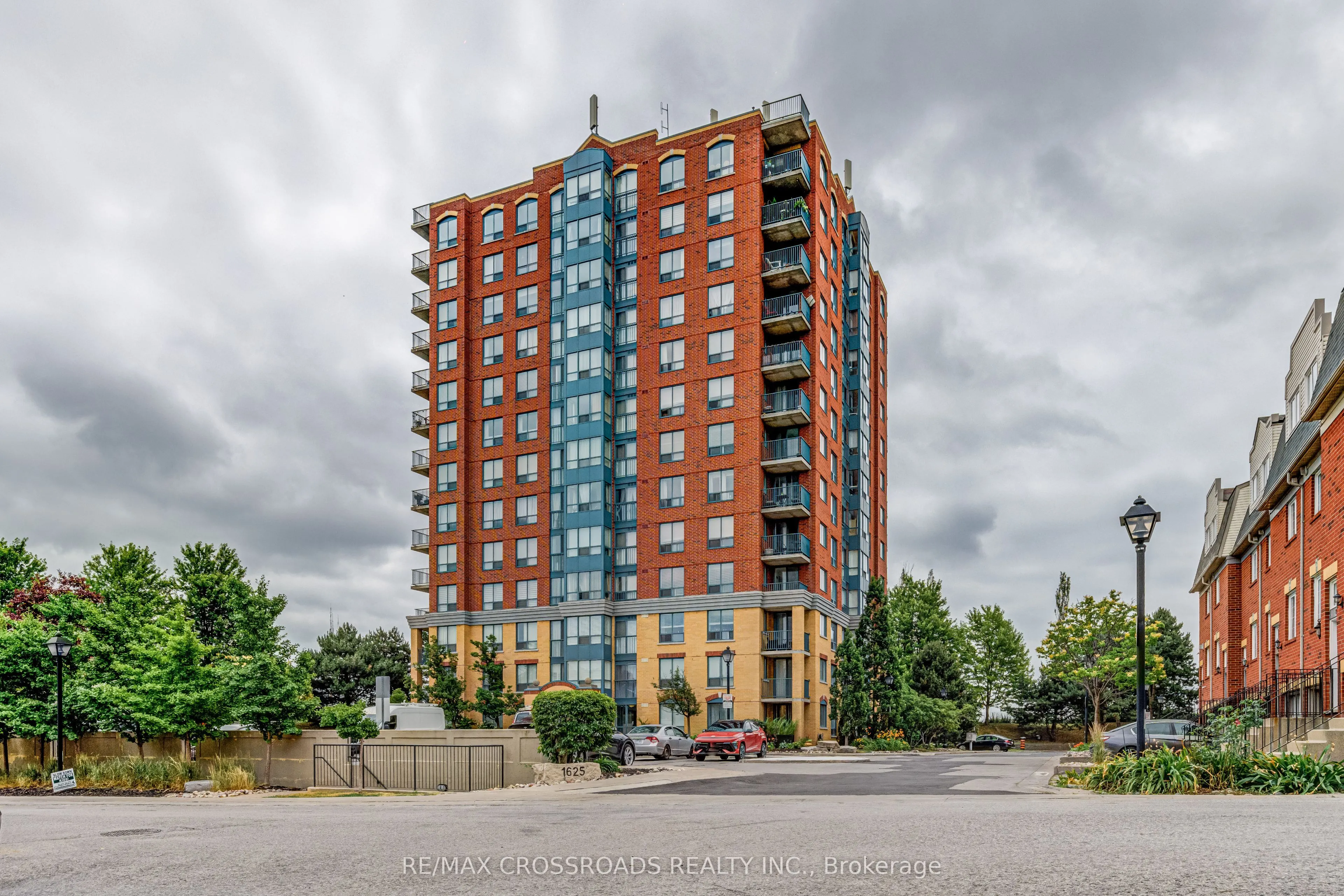 1625 Pickering Parkway, #1202