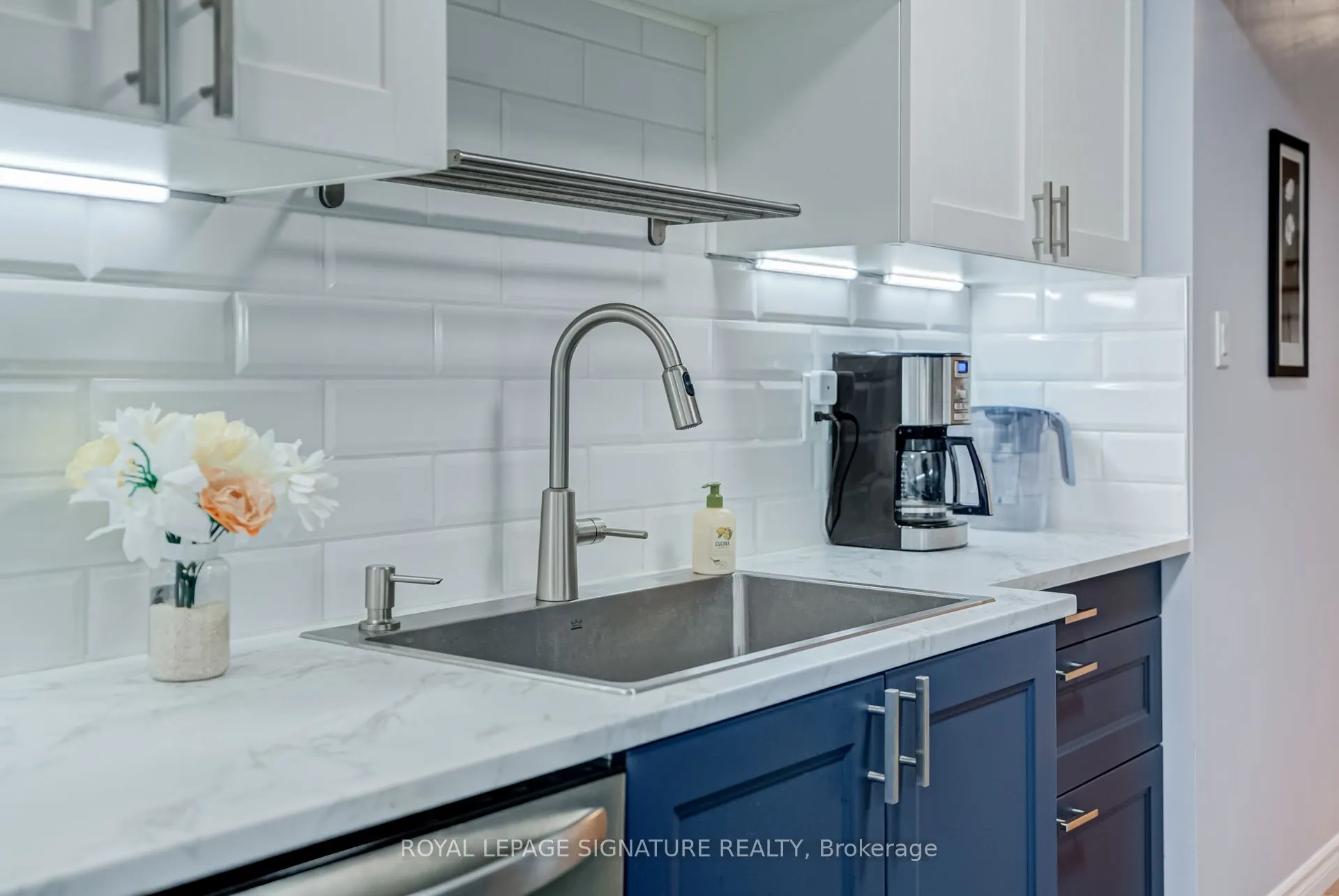 10 Bassett Boulevard, #166