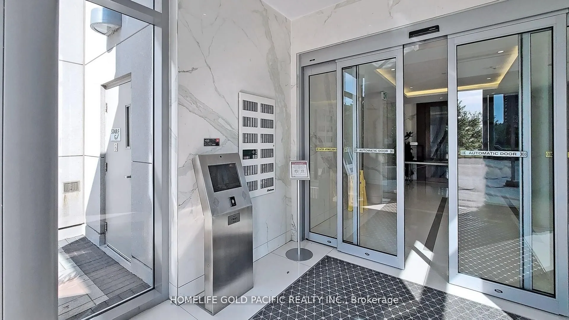 275 Village Green Square, #3423