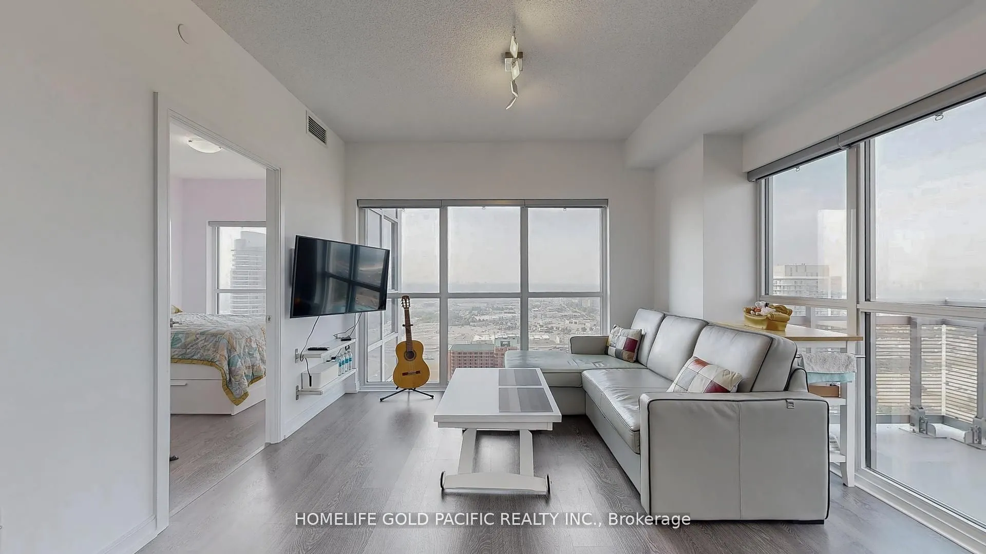 275 Village Green Square, #3423