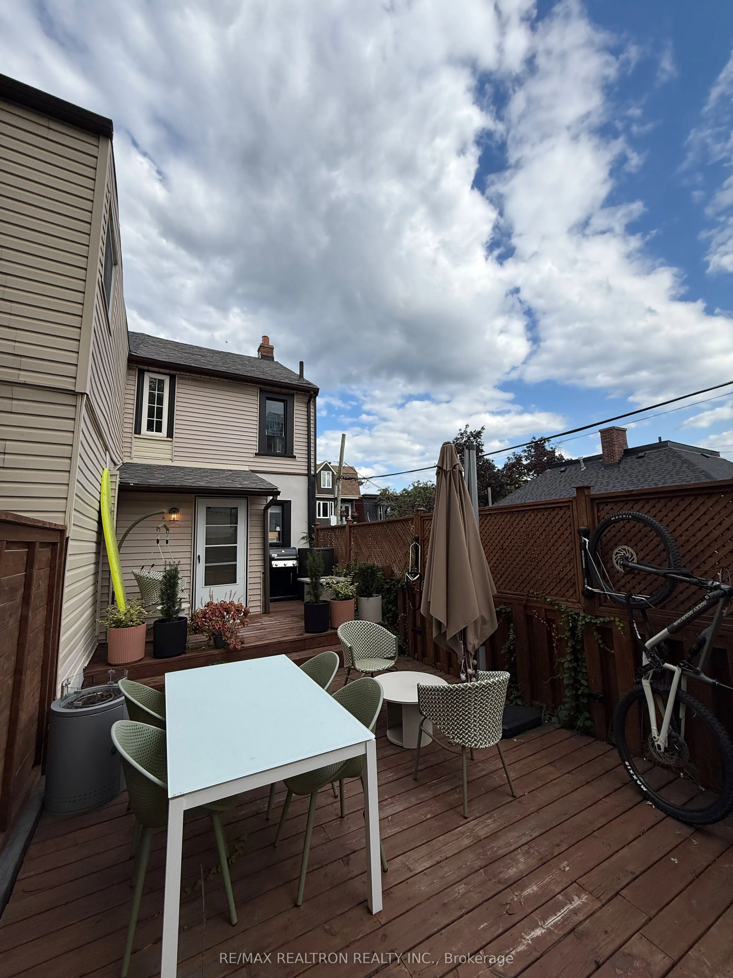 144 Hamilton Street
