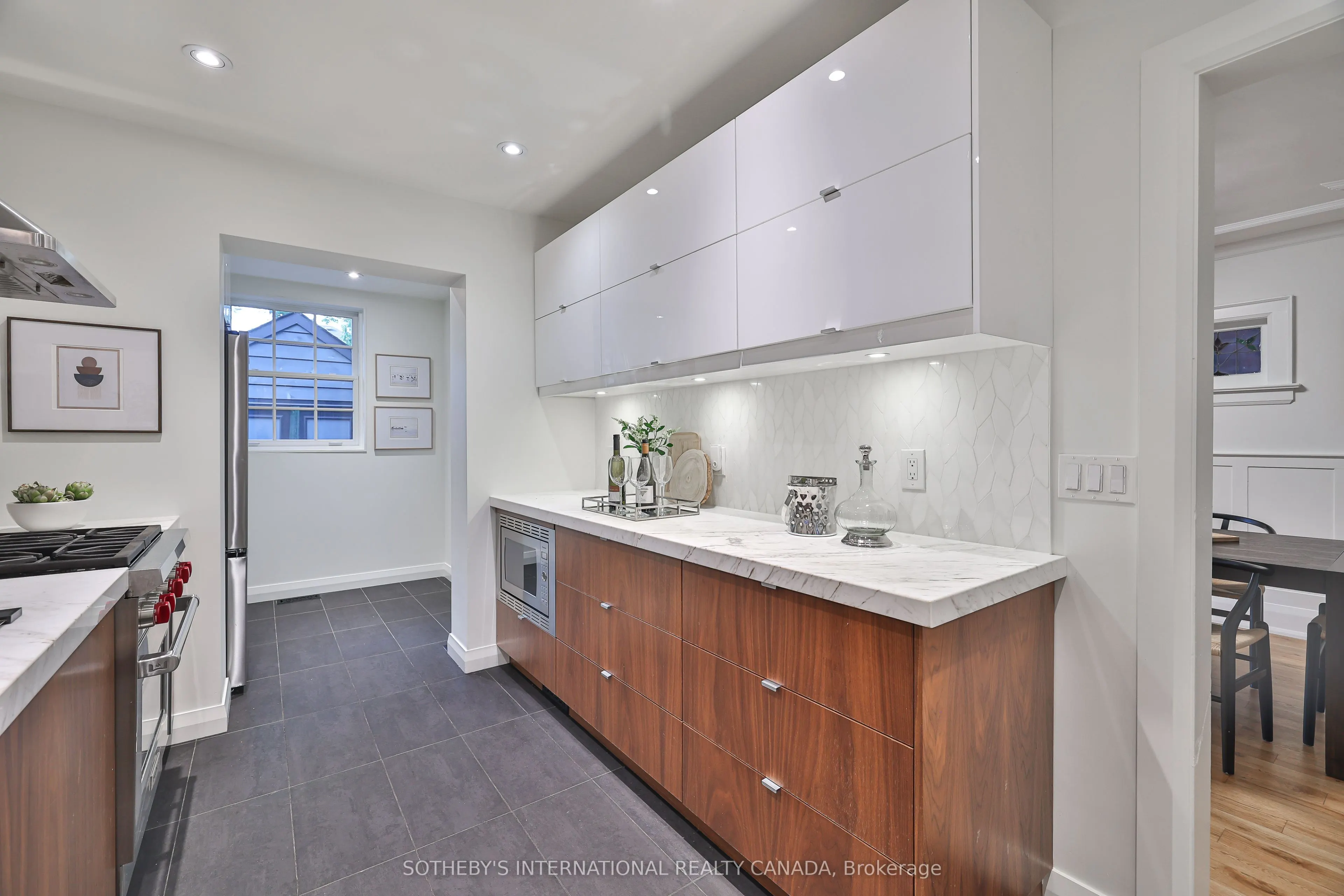 44 Glen Stewart Avenue