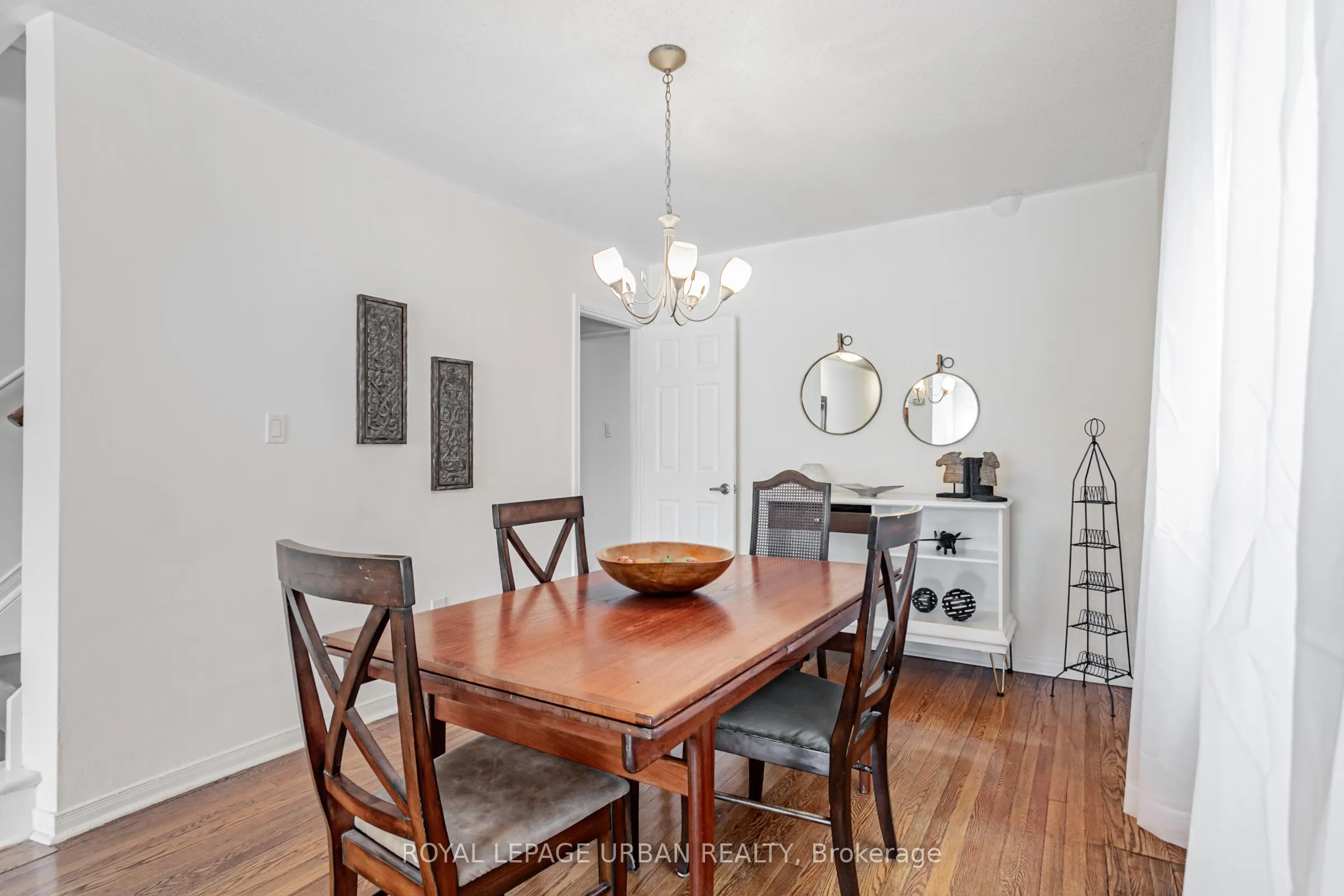 144 Aldwych Avenue